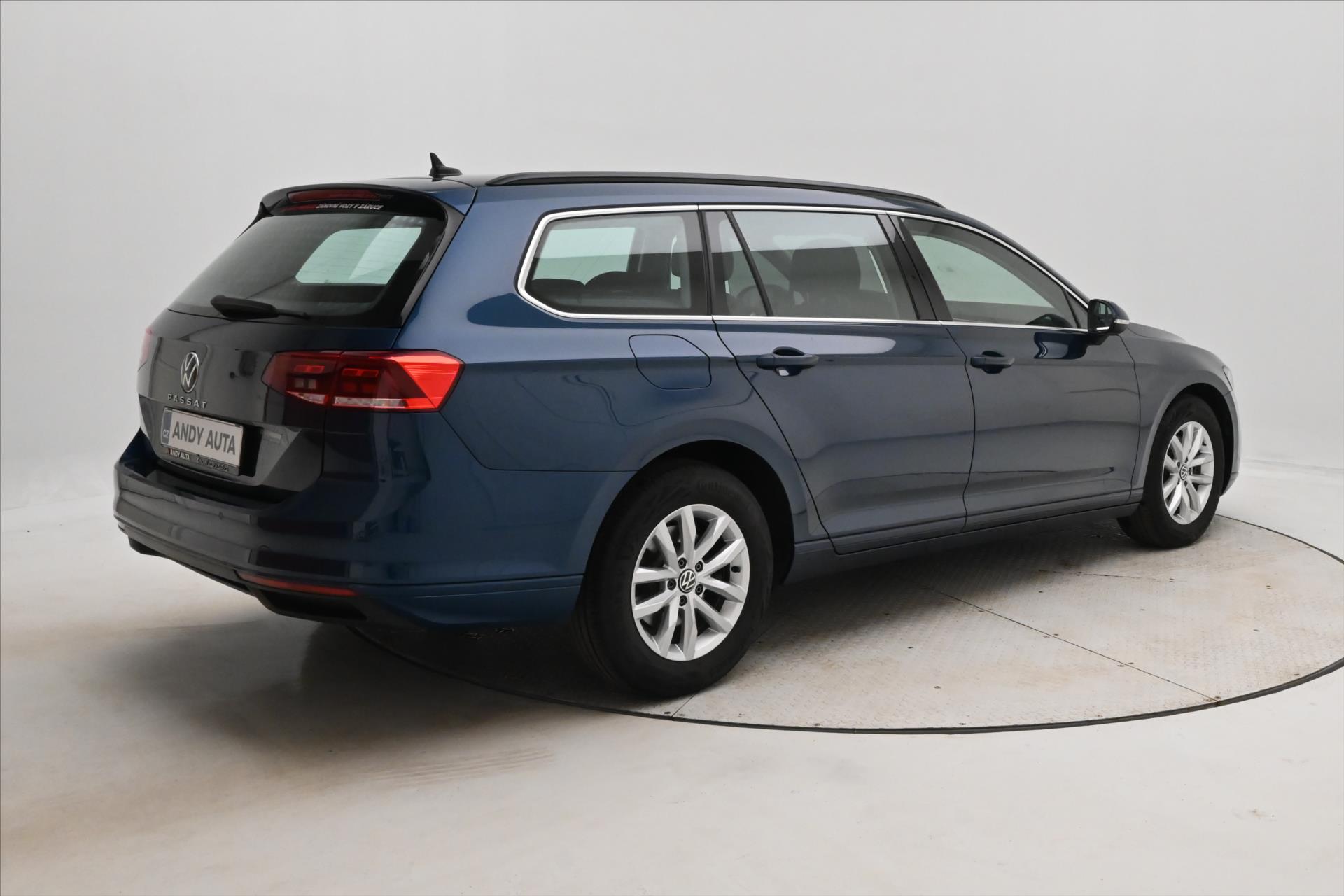 Main photo of the car Volkswagen Passat 2.0 TDI 110kW DSG Business Warranty up to 5 years (5)