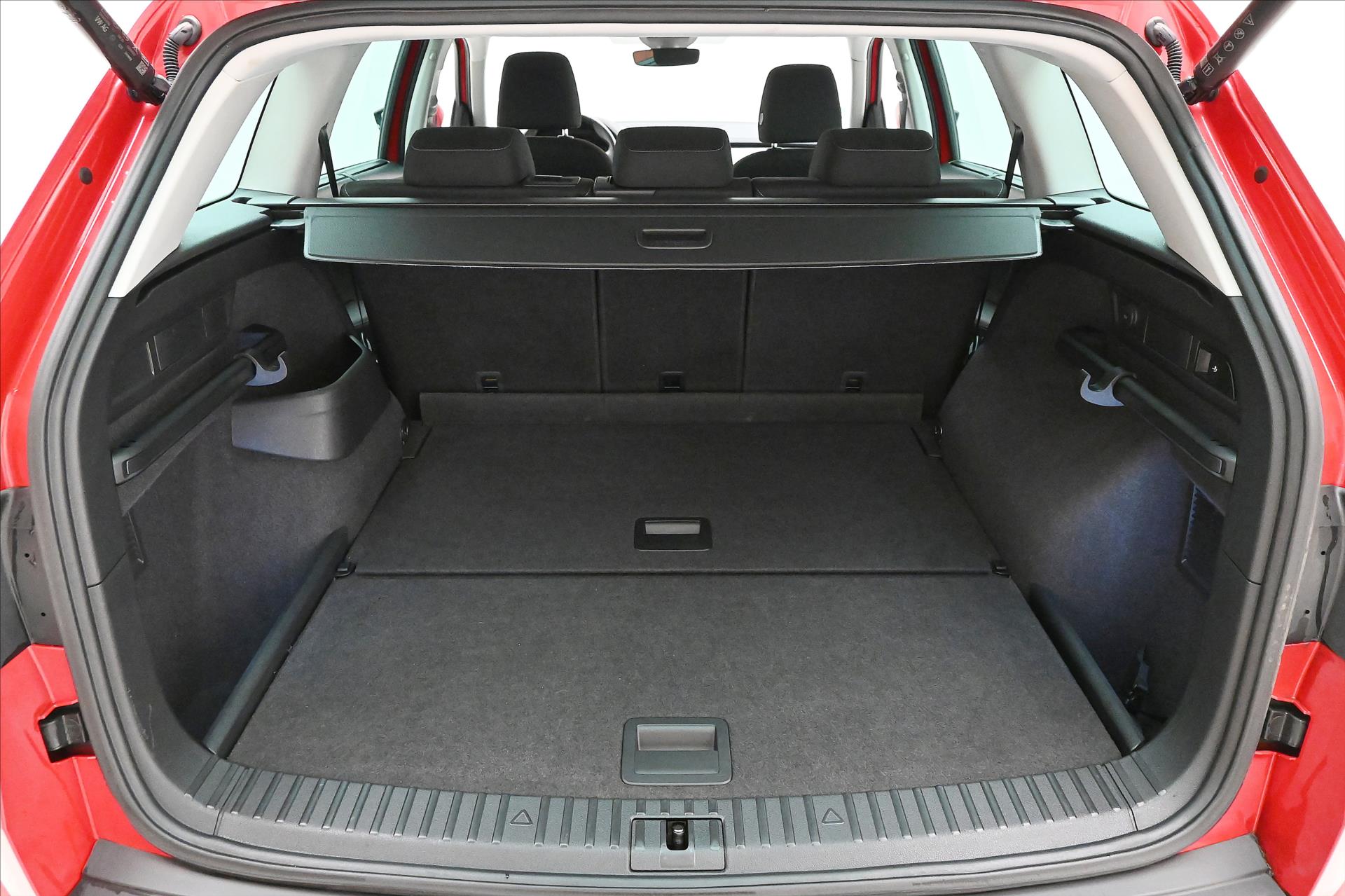 Main photo of the car Skoda Kodiaq 2,0 TDI 147 KW DSG 4X4 TAŽNÉ Záruka až 5 let (10)