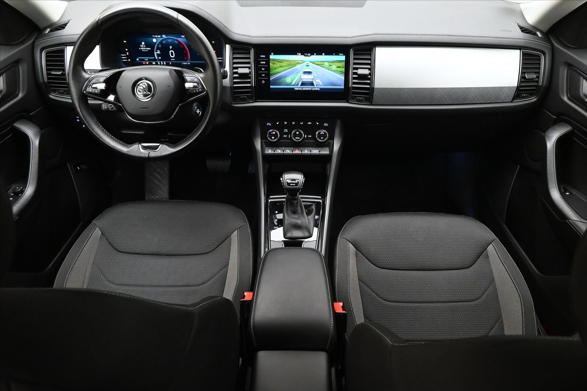 Main photo of the car Skoda Kodiaq 2,0 TDI 147 KW DSG 4X4 TAŽNÉ Záruka až 5 let (15)