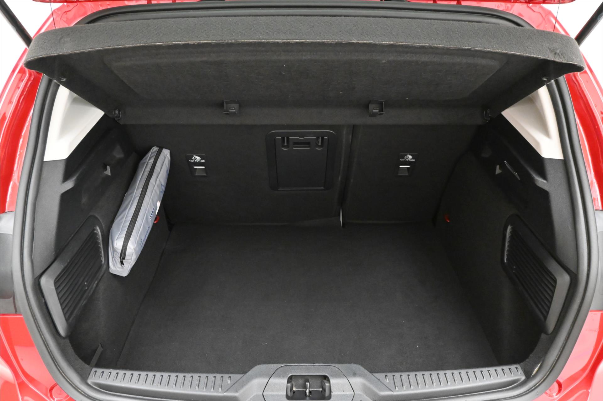 Main photo of the car Ford Focus 2,0 EcoBlue 110kW Titanium X Záruka až 5 let (9)