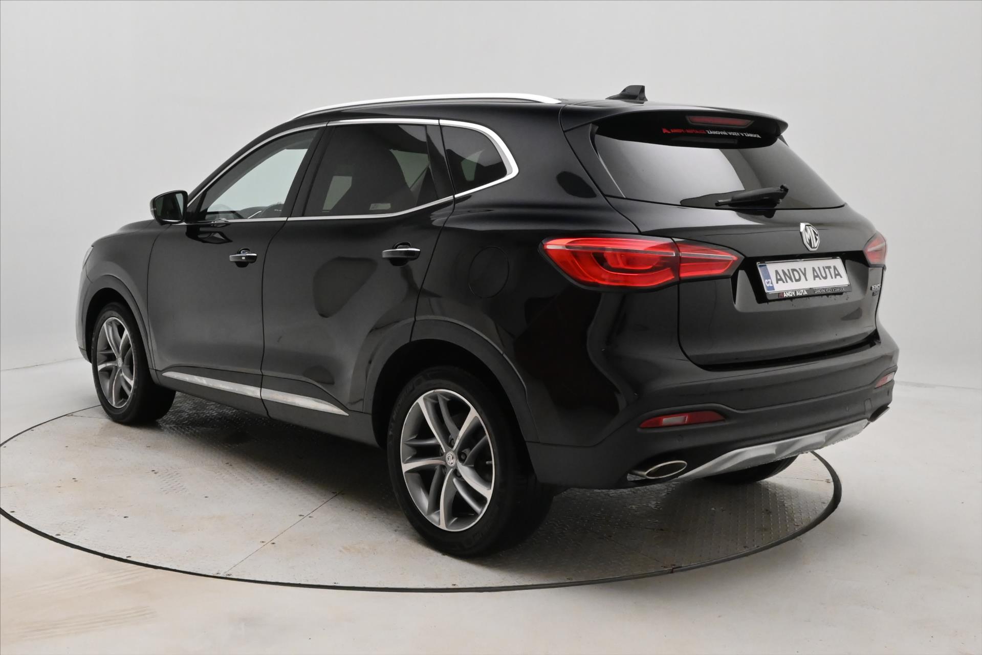 Hlavní fotografie vozu MG eHS 1,5 TGI PHEV 119 kW ELEGANCE Záruka až 5 let (7)