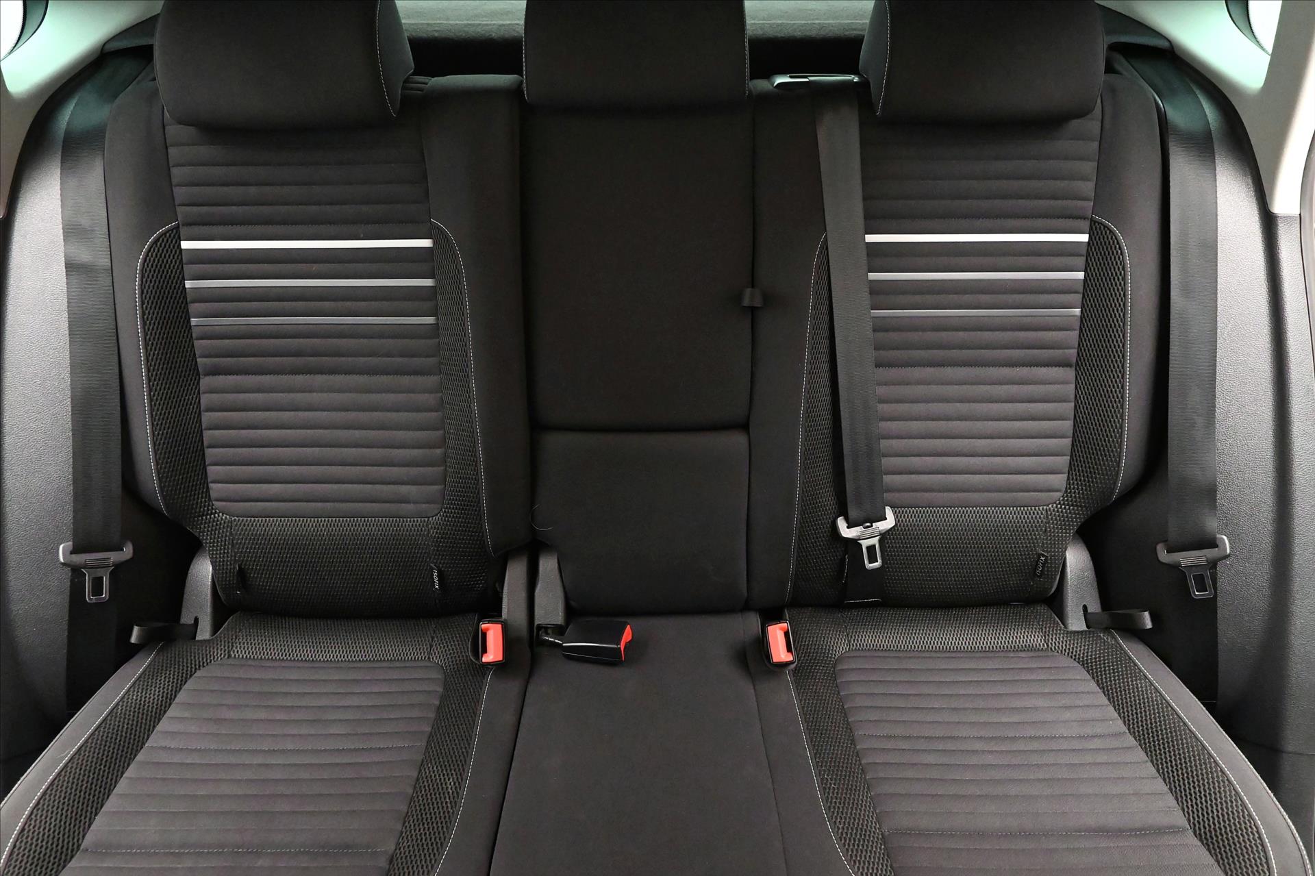 Main photo of the car Volkswagen Tiguan 2,0 TDI 103kW 4x4 Manuál Záruka až 5 let (27)