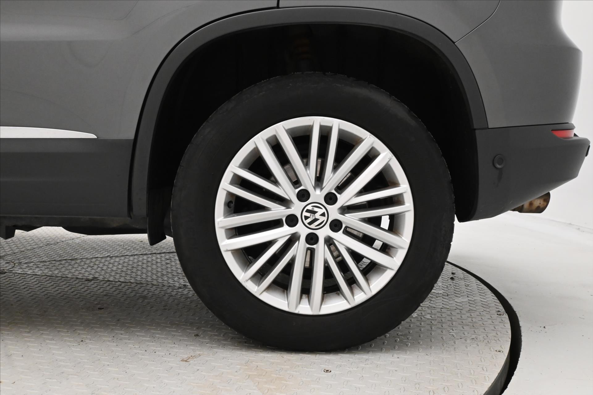 Main photo of the car Volkswagen Tiguan 2,0 TDI 103kW 4x4 Manuál Záruka až 5 let (31)