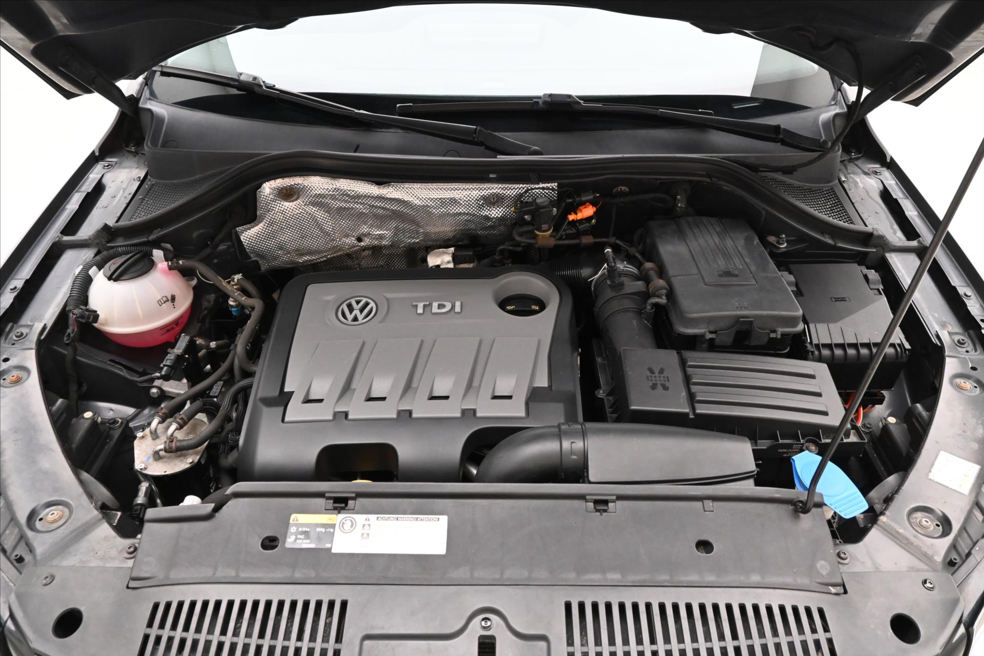 Main photo of the car Volkswagen Tiguan 2,0 TDI 103kW 4x4 Manuál Záruka až 5 let (9)