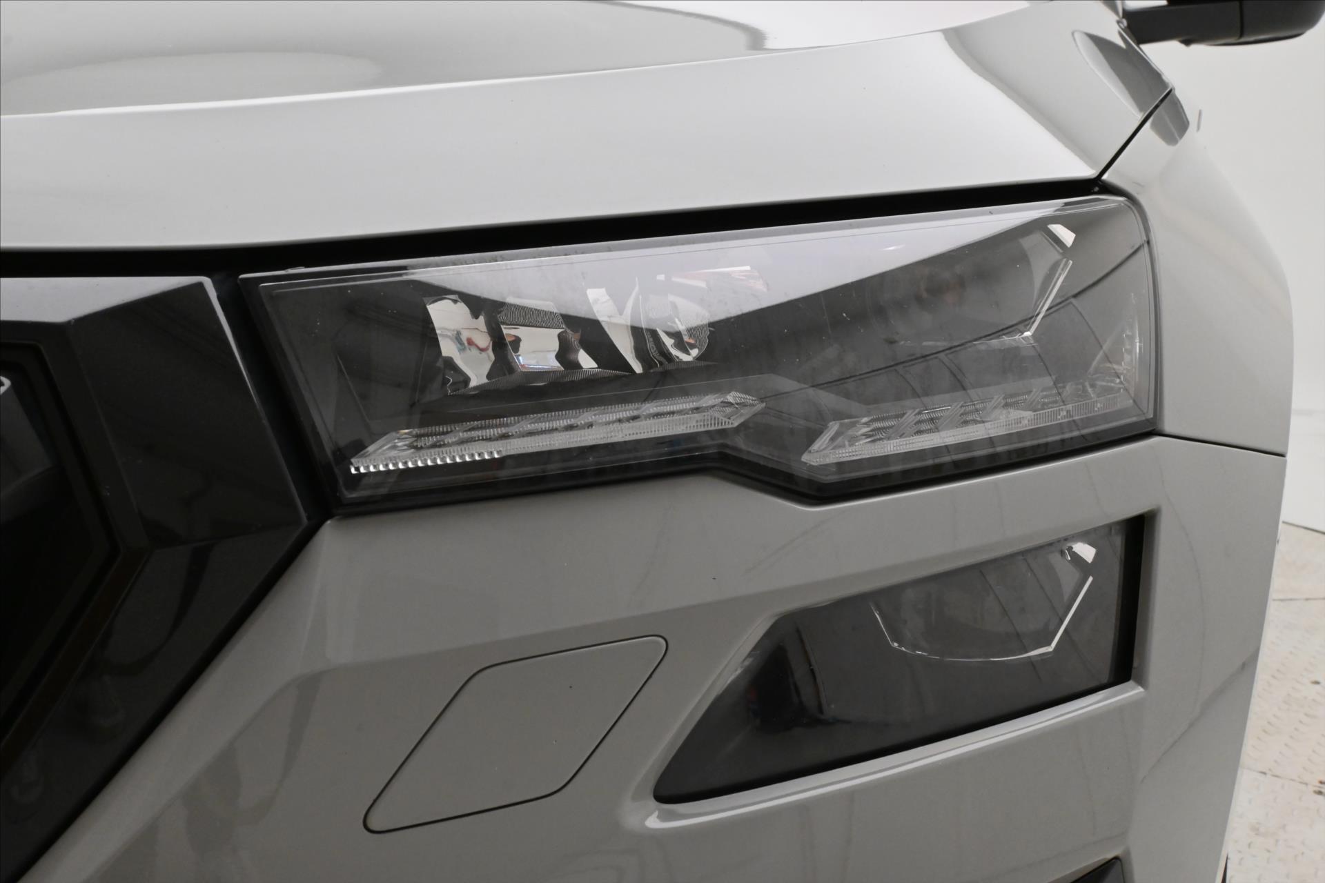 Hlavní fotografie vozu Škoda Karoq 2,0 TDI 110kW DSG 4x4 Sportline Záruka až 5 let (29)