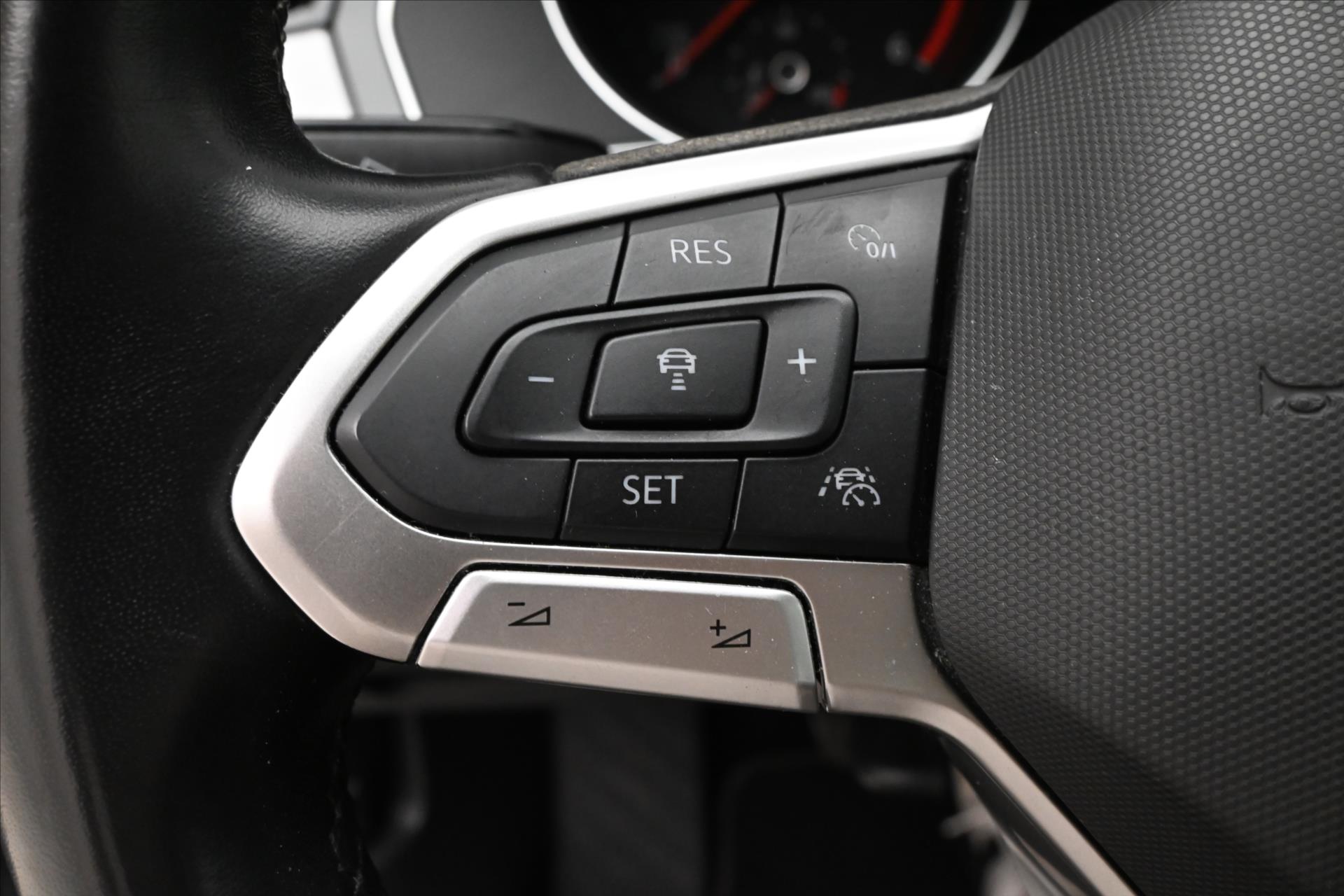 Main photo of the car Volkswagen Passat 2,0 TDI 110kW Business Záruka až 5 let (19)