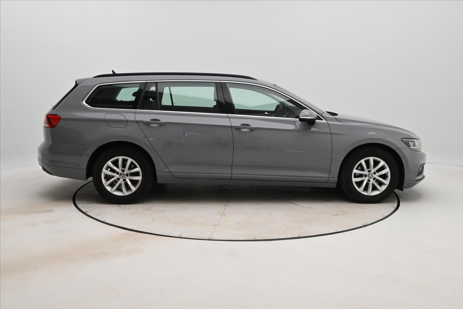 Main photo of the car Volkswagen Passat 2,0 TDI 110kW Business Záruka až 5 let (4)
