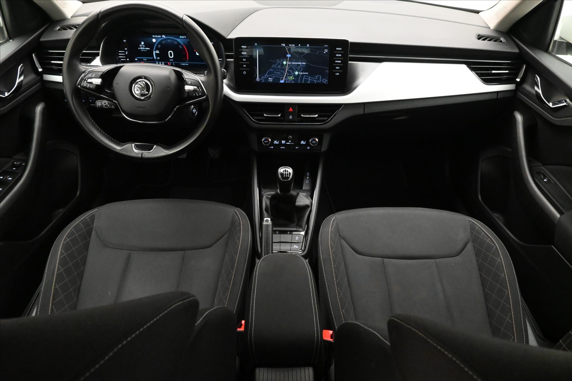 Main photo of the car Skoda Kamiq 1,0 TSI 81 kW Ambiente Záruka až 5 let (15)