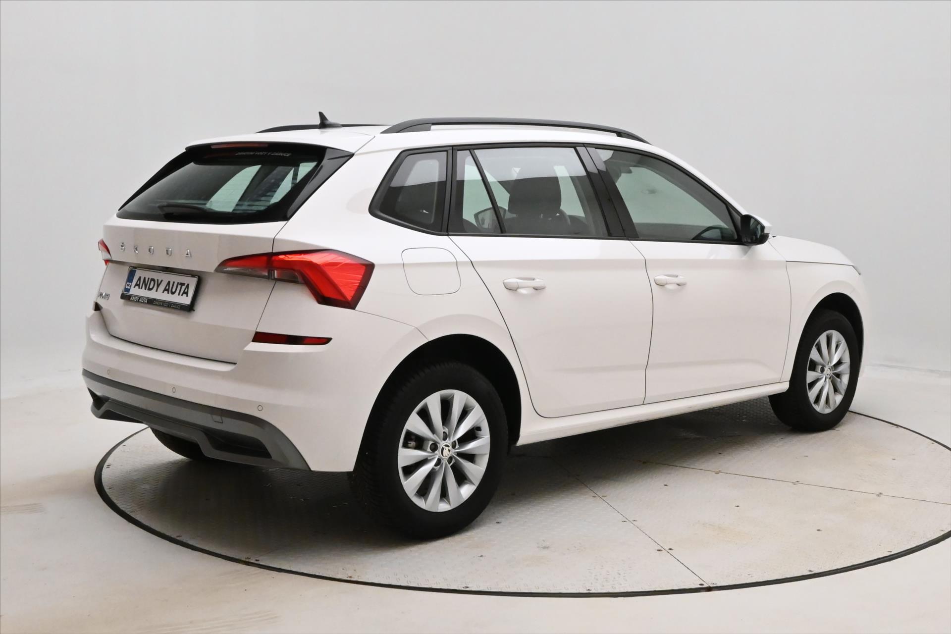 Main photo of the car Skoda Kamiq 1,0 TSI 81 kW Ambiente Záruka až 5 let (5)