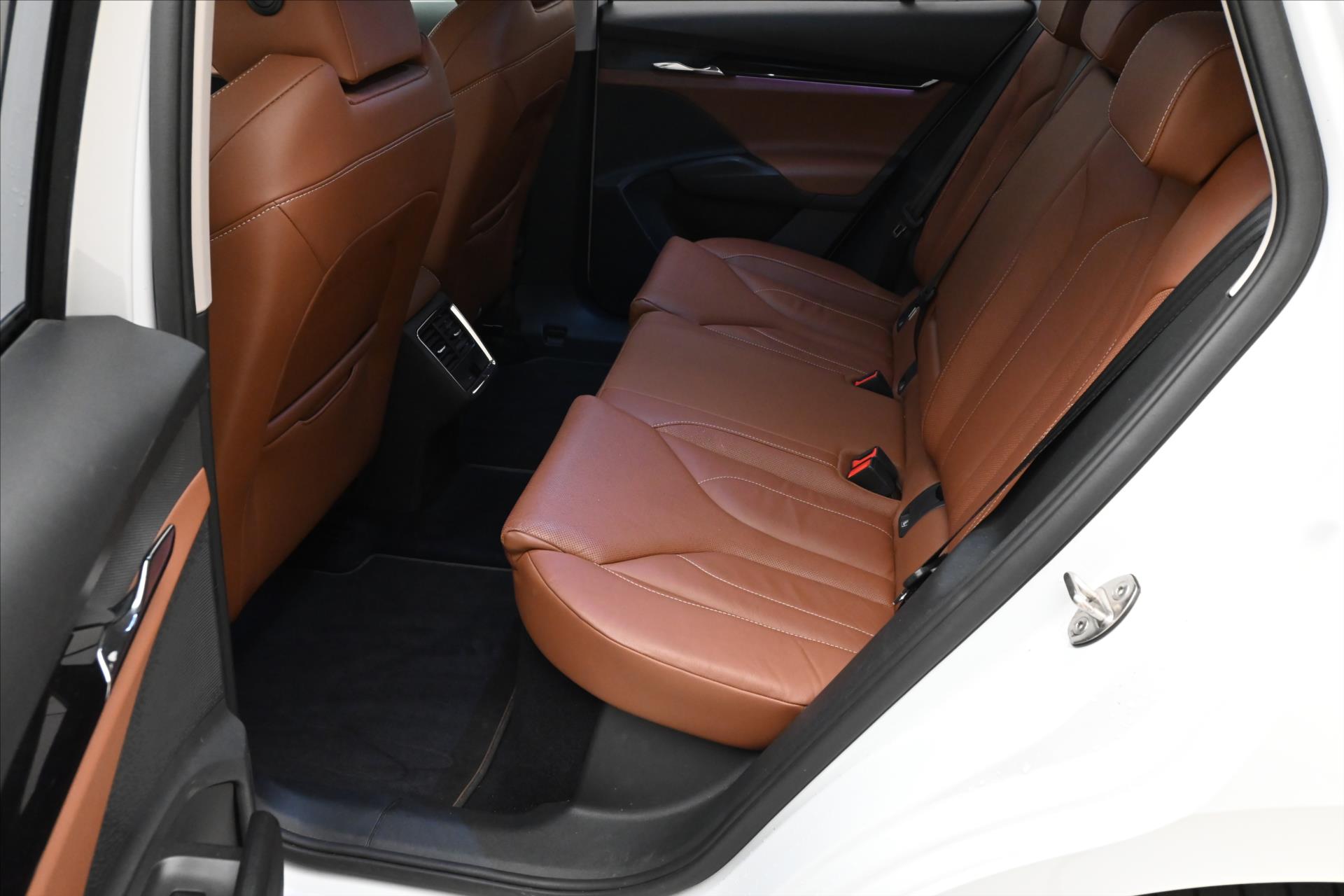 Hlavní fotografie vozu Škoda Enyaq iV 80 150kW 82kWh Záruka až 3 roky (13)