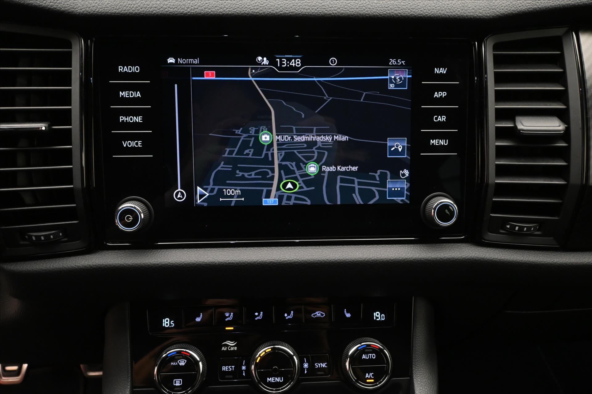 Hlavní fotografie vozu Škoda Kodiaq 1,5 TSI 110kW Sportline Business Záruka až 5 let (19)