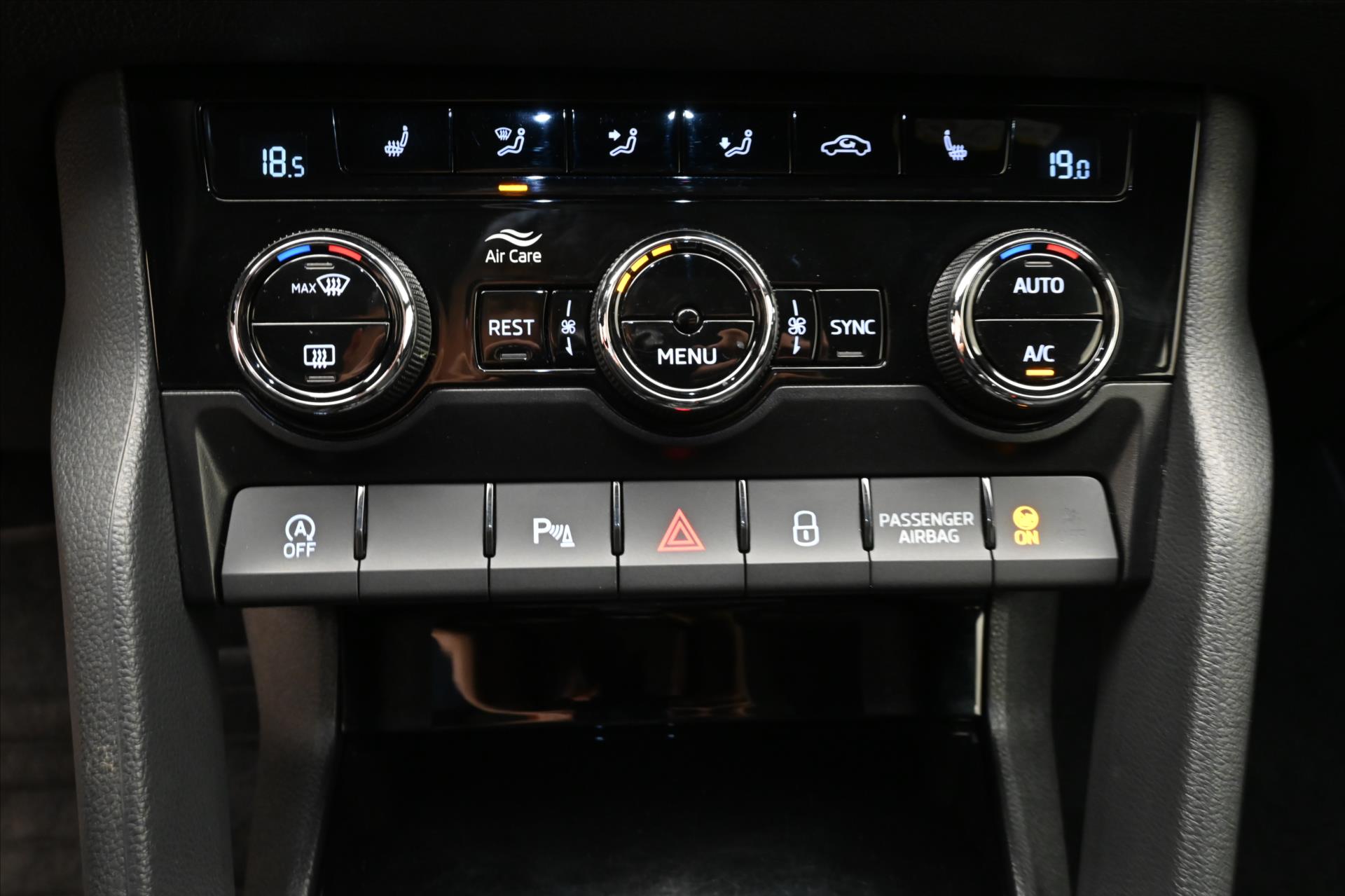 Hlavní fotografie vozu Škoda Kodiaq 1,5 TSI 110kW Sportline Business Záruka až 5 let (21)