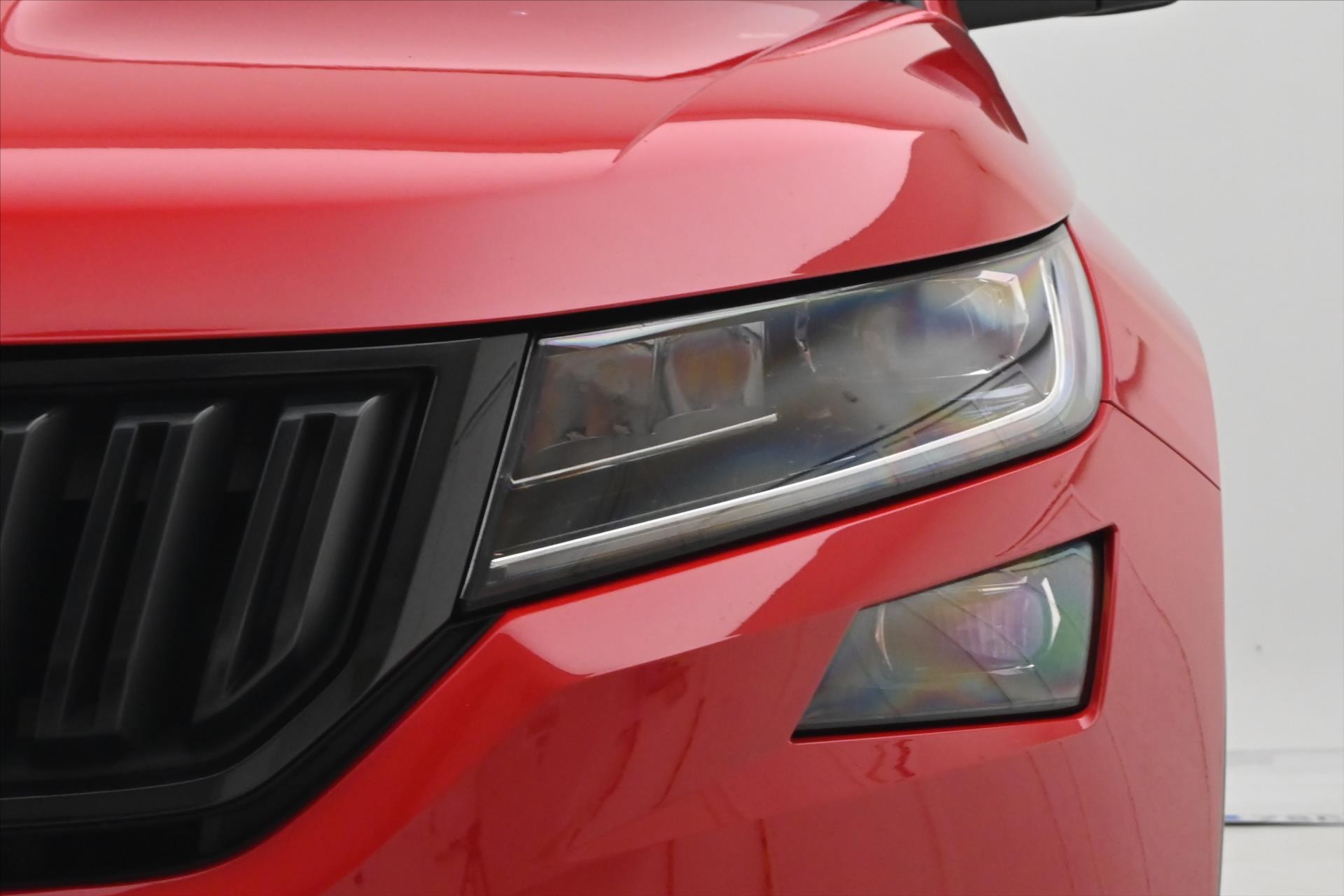 Hlavní fotografie vozu Škoda Kodiaq 1,5 TSI 110kW Sportline Business Záruka až 5 let (29)