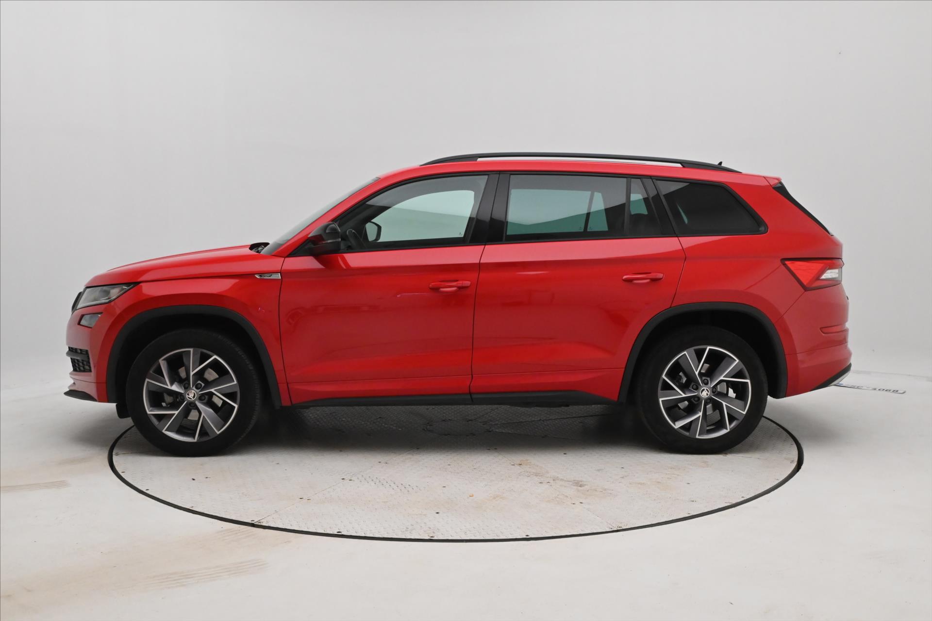 Hlavní fotografie vozu Škoda Kodiaq 1,5 TSI 110kW Sportline Business Záruka až 5 let (8)