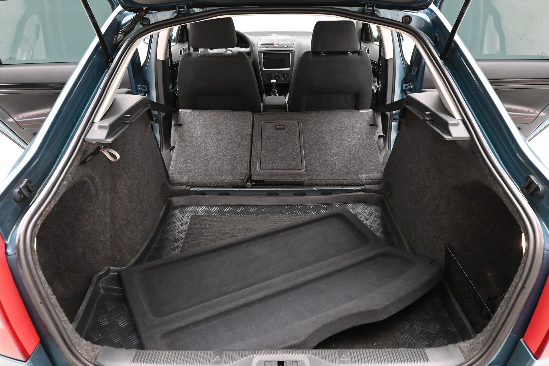 Main photo of the car Skoda Octavia 1,9 TDI 77kW STK do 3/2028 (11)