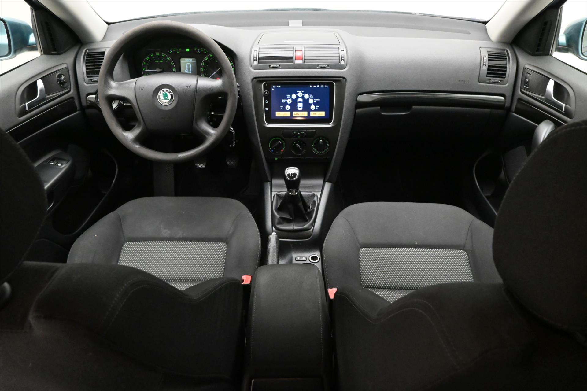 Main photo of the car Skoda Octavia 1,9 TDI 77kW STK do 3/2028 (15)