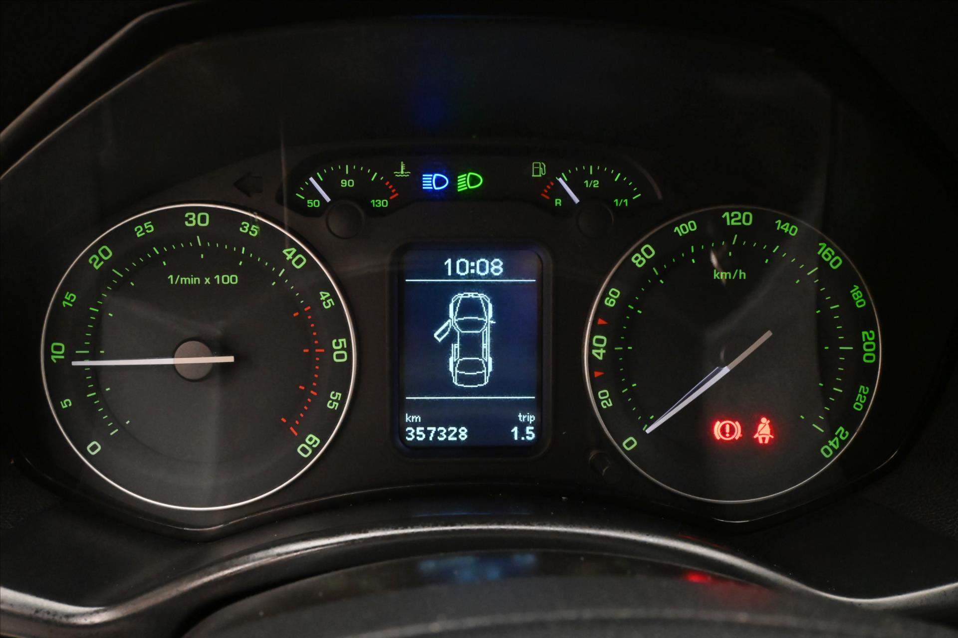 Main photo of the car Skoda Octavia 1,9 TDI 77kW STK do 3/2028 (16)