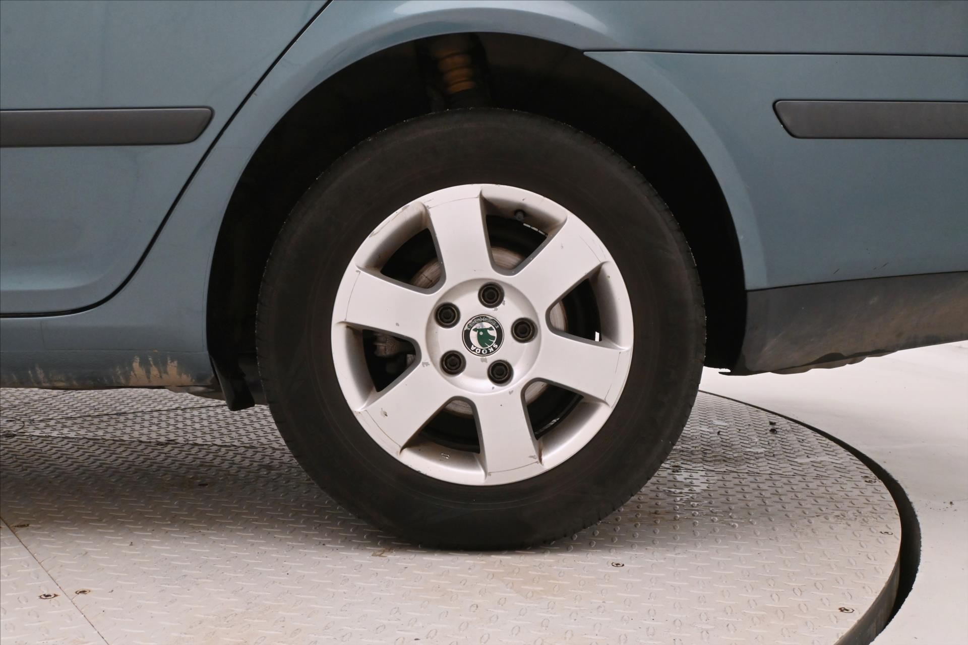 Main photo of the car Skoda Octavia 1,9 TDI 77kW STK do 3/2028 (28)