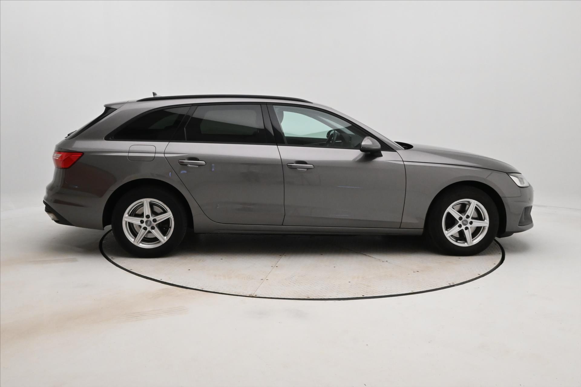 Main photo of the car Audi A4 Avant 2,0 TDI 120kW Mild Hybrid Záruka až 5 let (4)