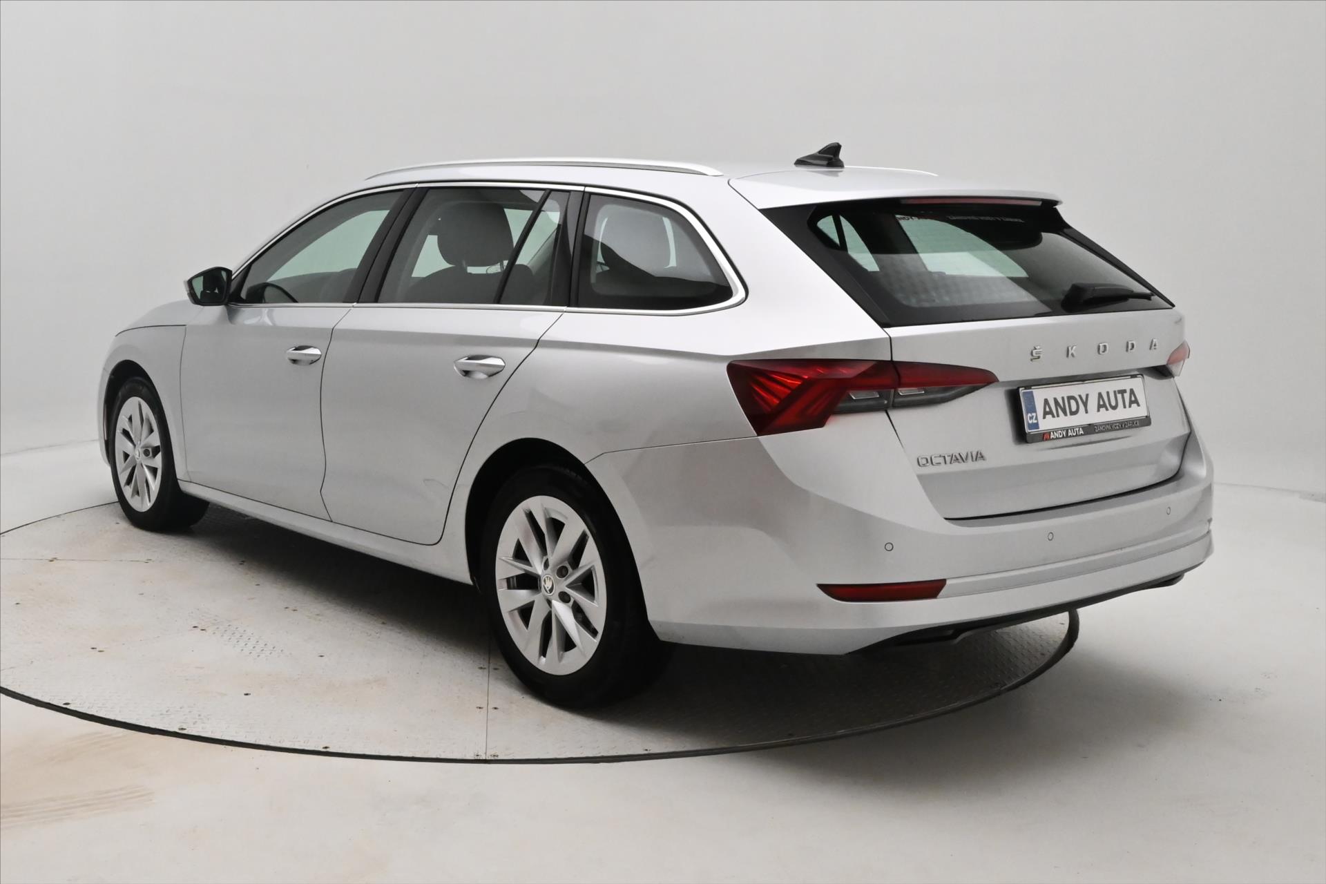 Main photo of the car Skoda Octavia 2,0 TDI 110 kW DSG STYLE Záruka až 5 let (7)