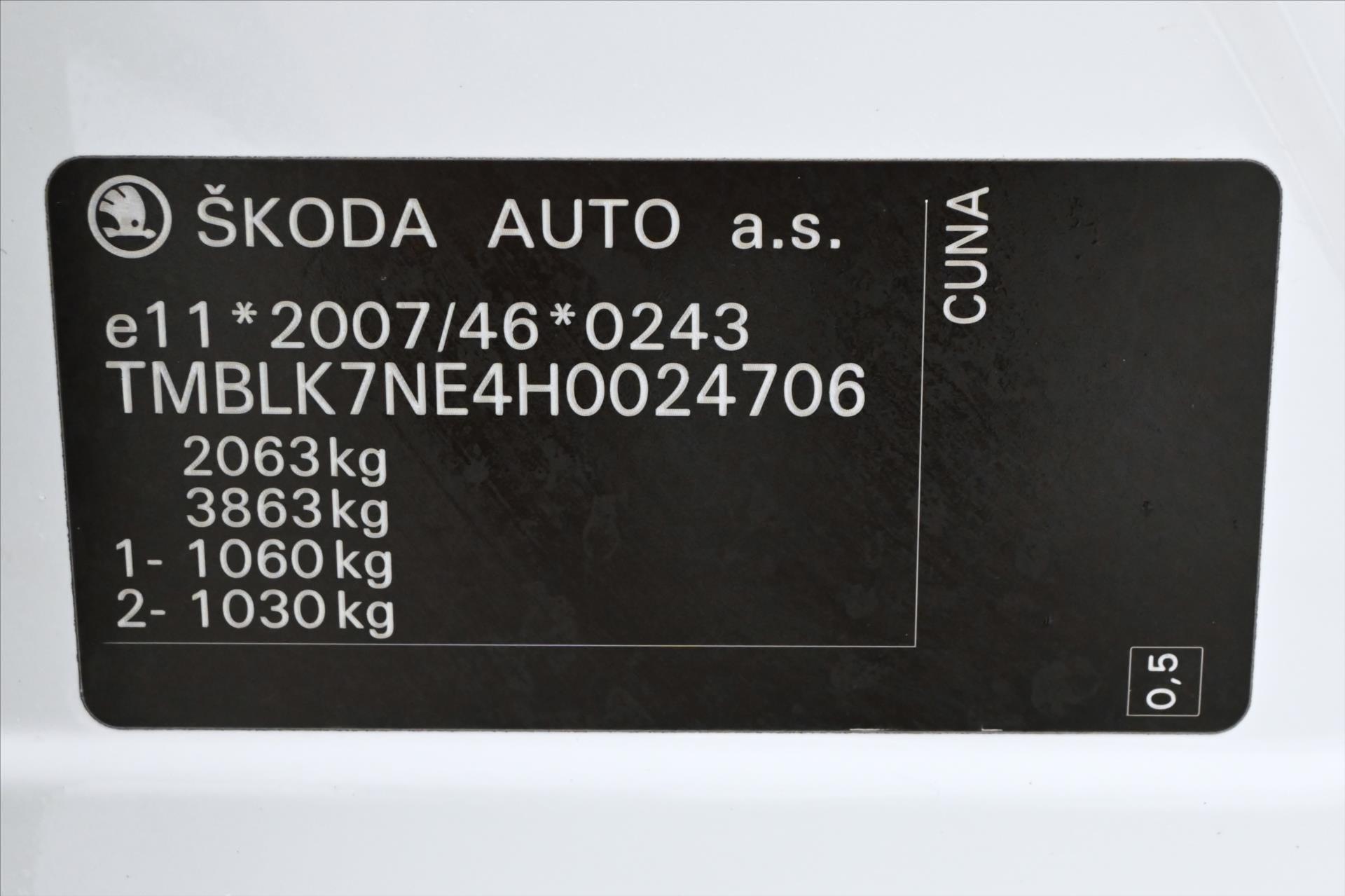 Hlavní fotografie vozu Škoda Octavia 2,0 TDI 135kW RS Záruka až 5 let (12)