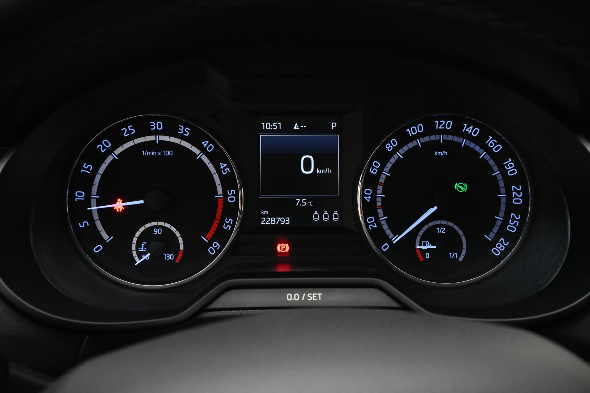 Hlavní fotografie vozu Škoda Octavia 2,0 TDI 135kW RS Záruka až 5 let (16)