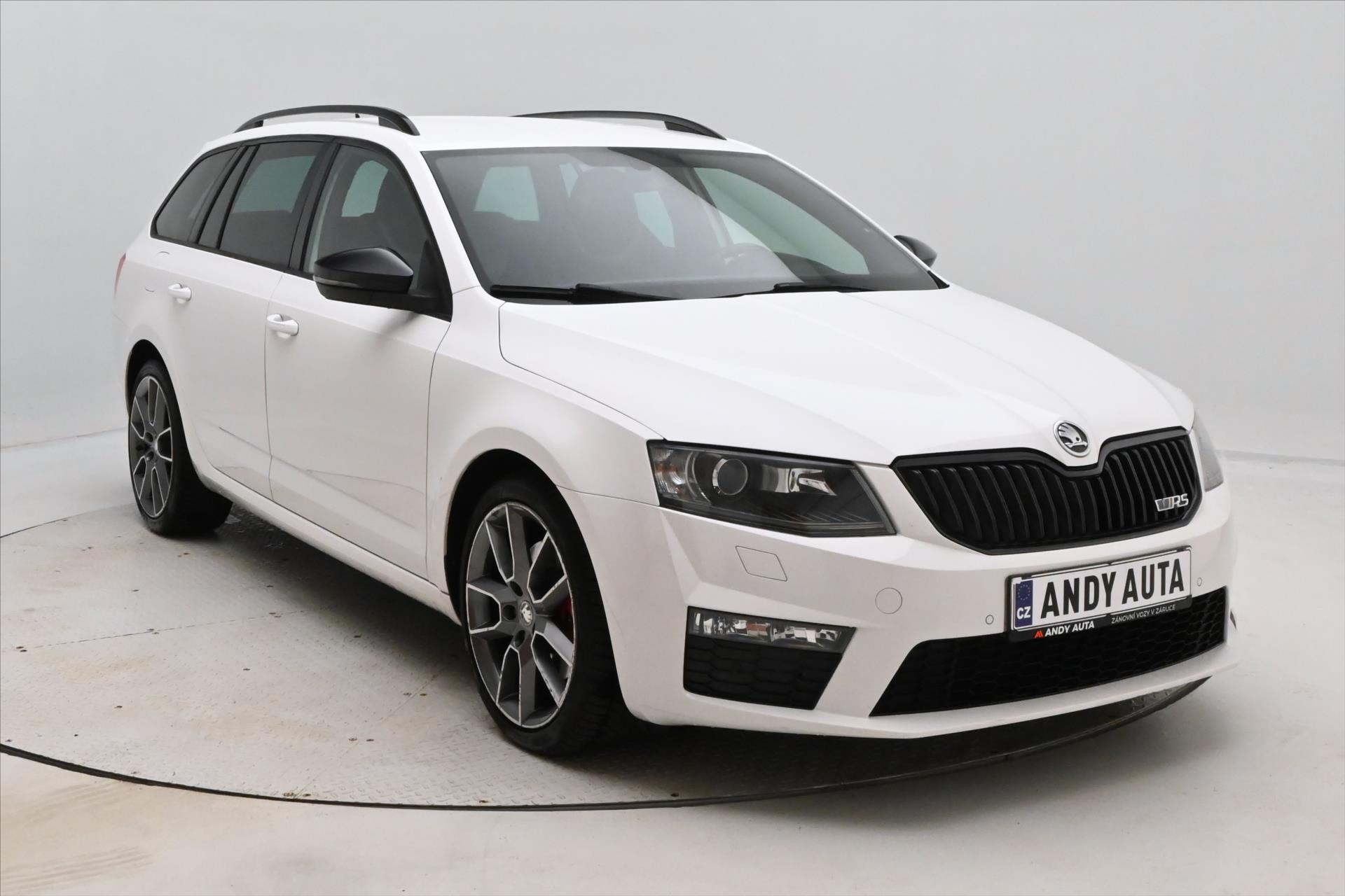 Hlavní fotografie vozu Škoda Octavia 2,0 TDI 135kW RS Záruka až 5 let (3)
