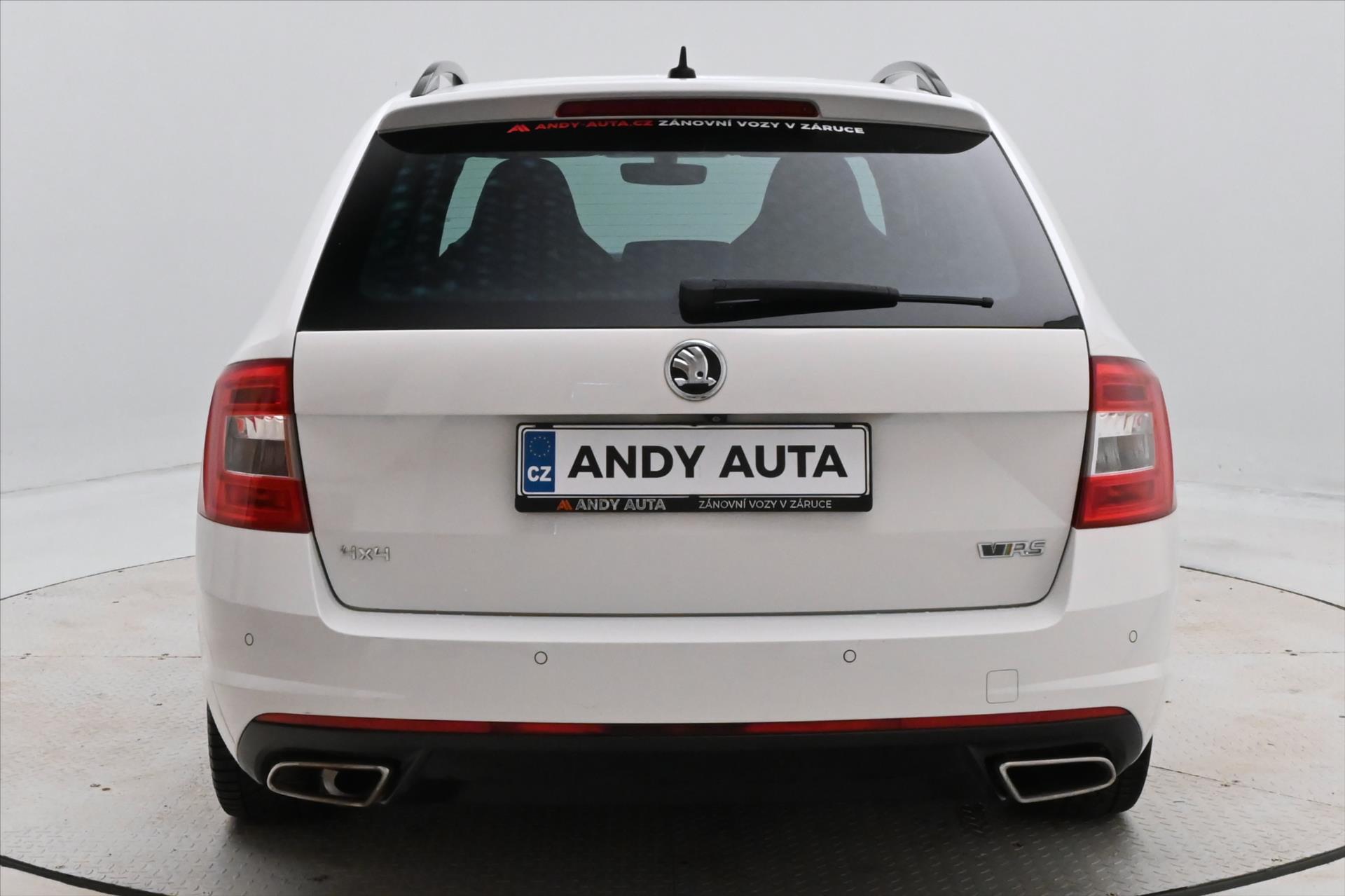 Hlavní fotografie vozu Škoda Octavia 2,0 TDI 135kW RS Záruka až 5 let (6)