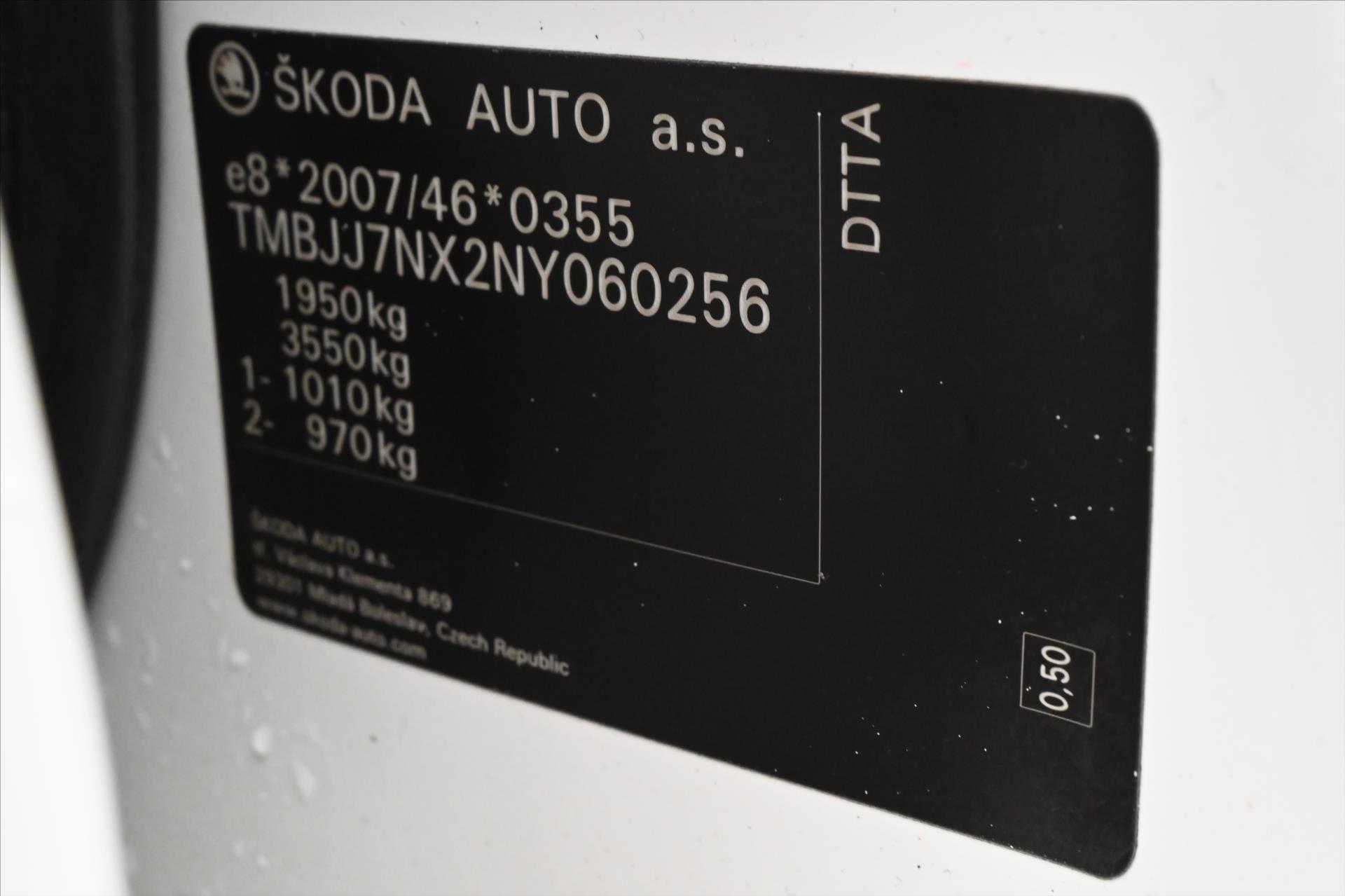 Hlavní fotografie vozu Škoda Octavia 2,0 TDI 110kW SportLINE Záruka až 5 let (12)
