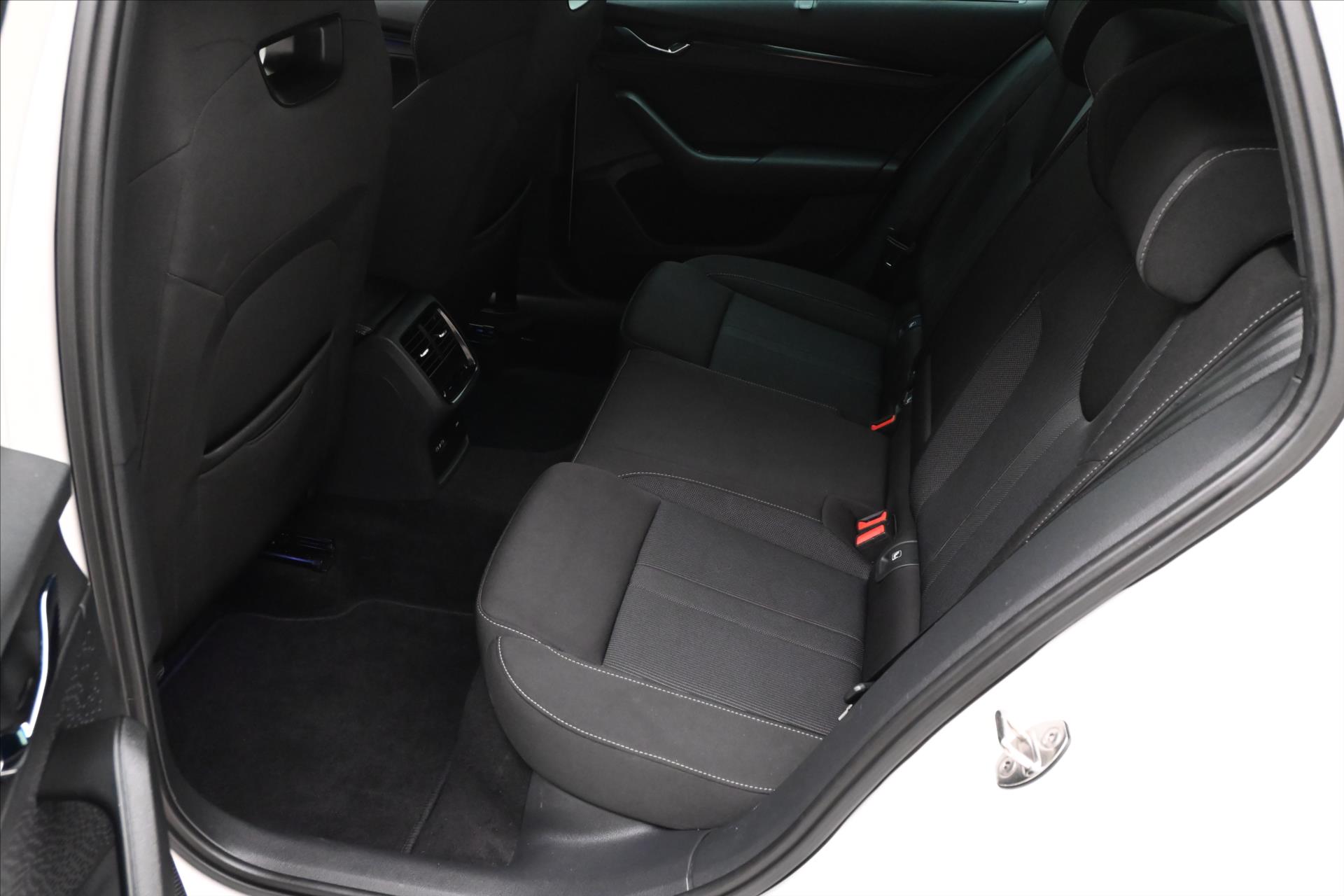 Hlavní fotografie vozu Škoda Octavia 2,0 TDI 110kW SportLINE Záruka až 5 let (14)
