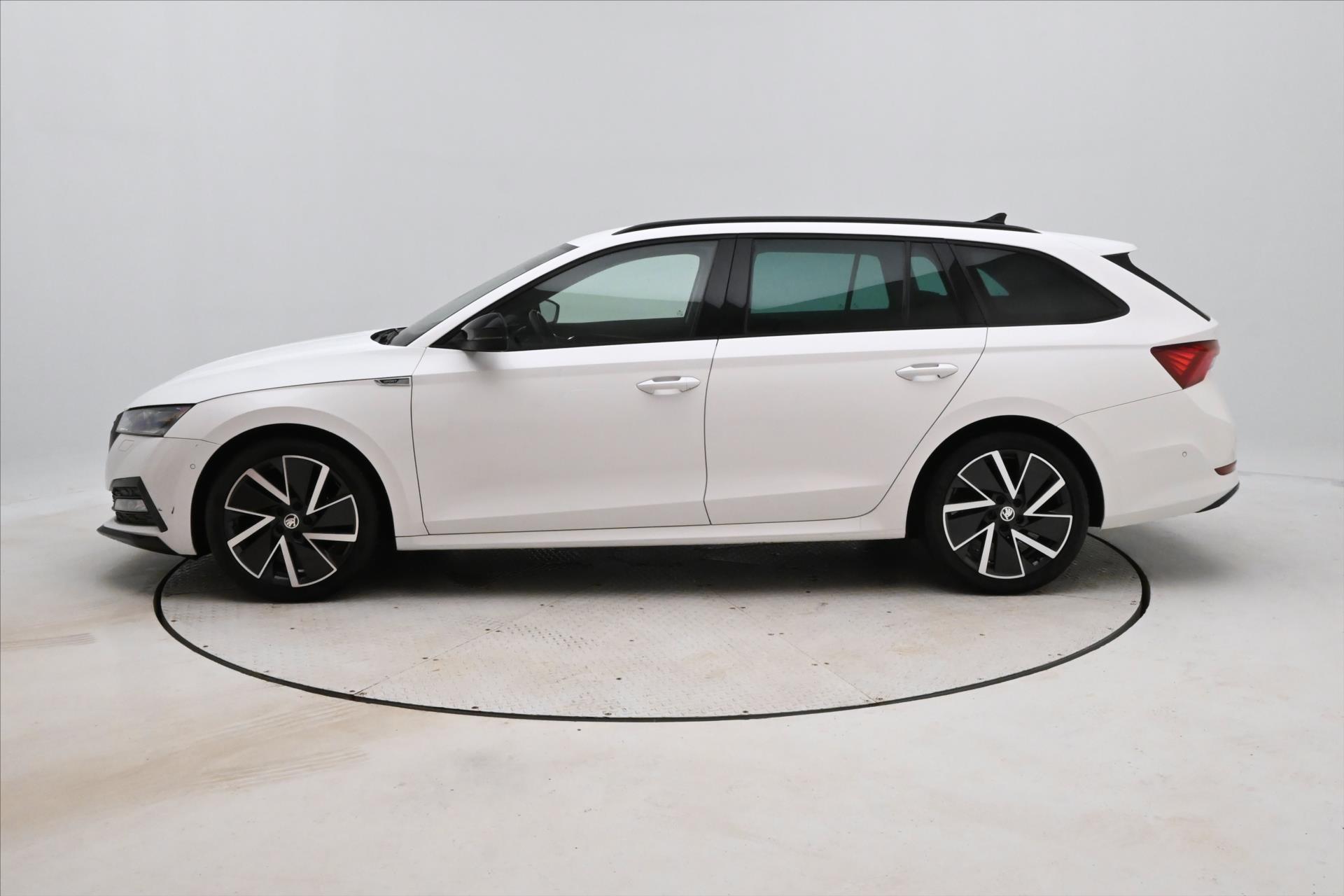 Hlavní fotografie vozu Škoda Octavia 2,0 TDI 110kW SportLINE Záruka až 5 let (8)