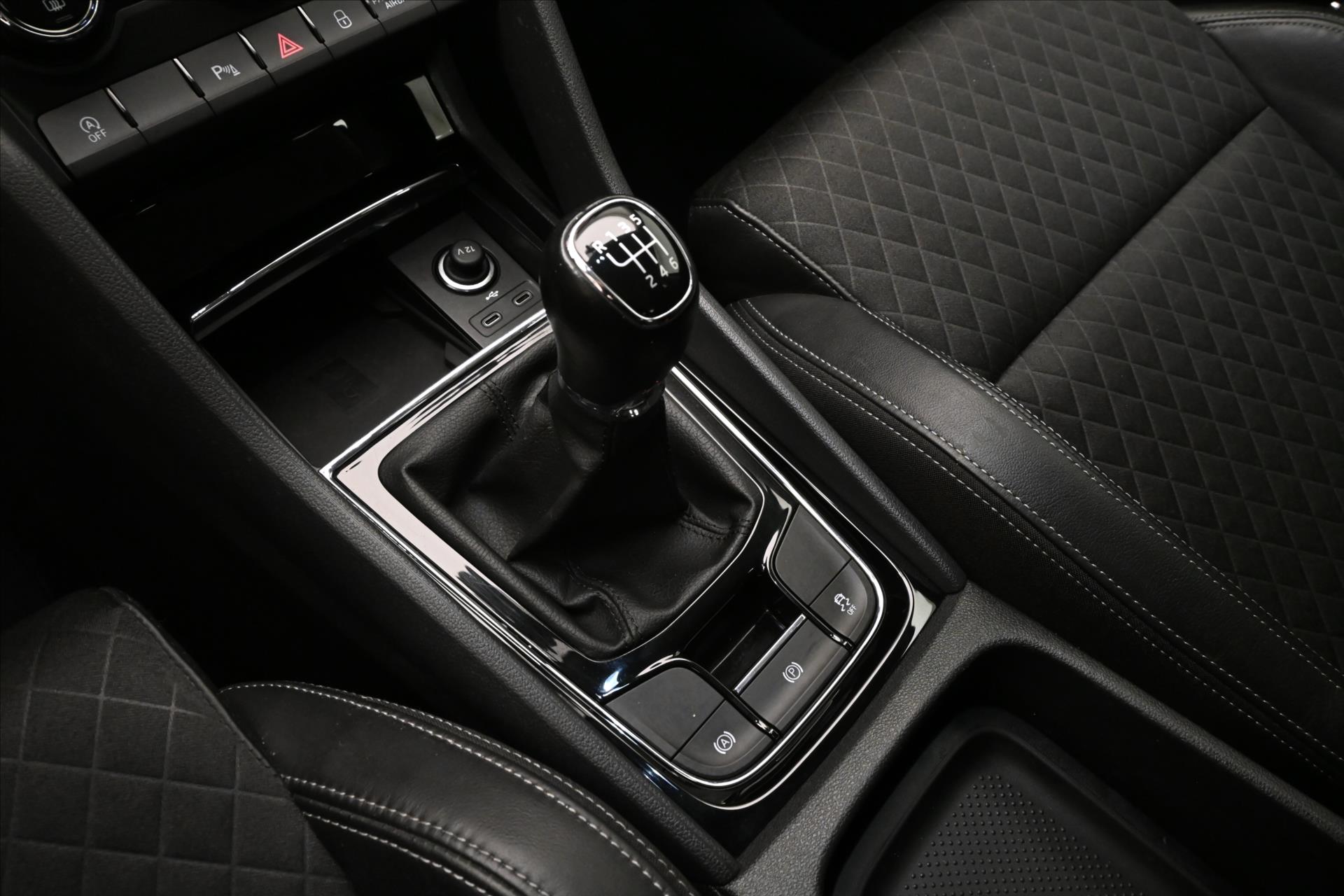 Hlavní fotografie vozu Škoda Karoq 1,5 TSI 110 kW STYLE Tažné Záruka až 5 let (22)