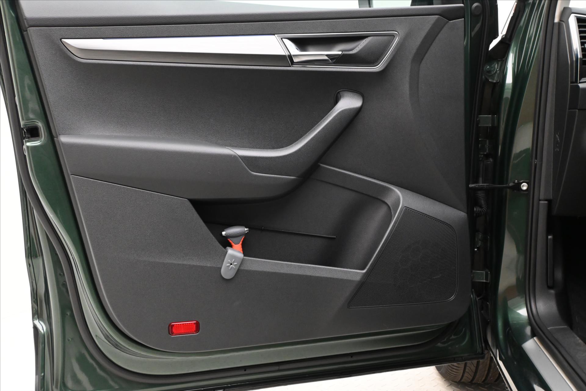 Hlavní fotografie vozu Škoda Karoq 1,5 TSI 110 kW STYLE Tažné Záruka až 5 let (24)