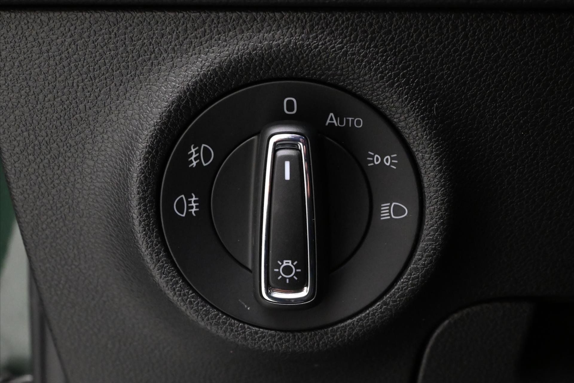 Hlavní fotografie vozu Škoda Karoq 1,5 TSI 110 kW STYLE Tažné Záruka až 5 let (26)
