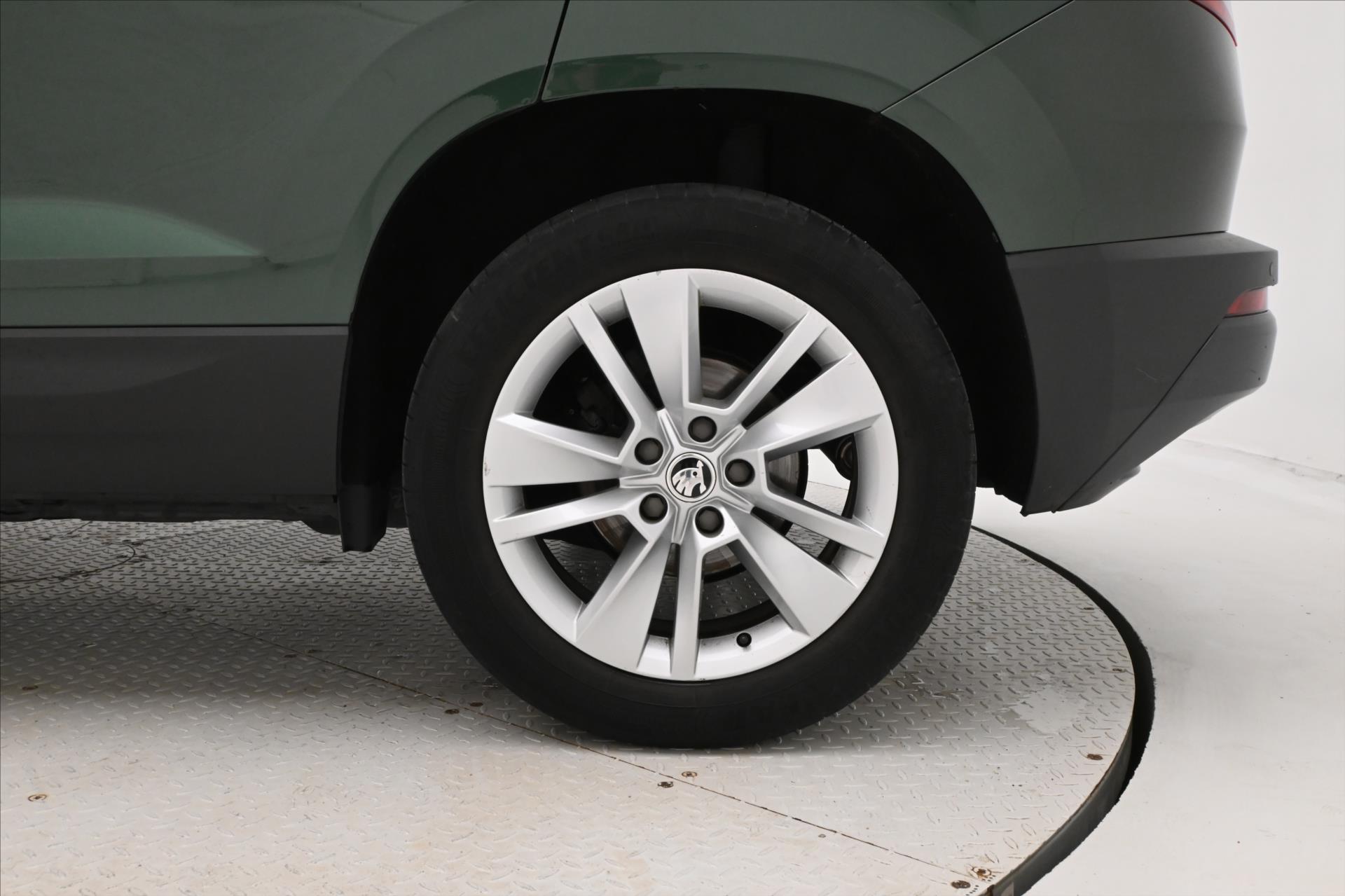 Hlavní fotografie vozu Škoda Karoq 1,5 TSI 110 kW STYLE Tažné Záruka až 5 let (31)