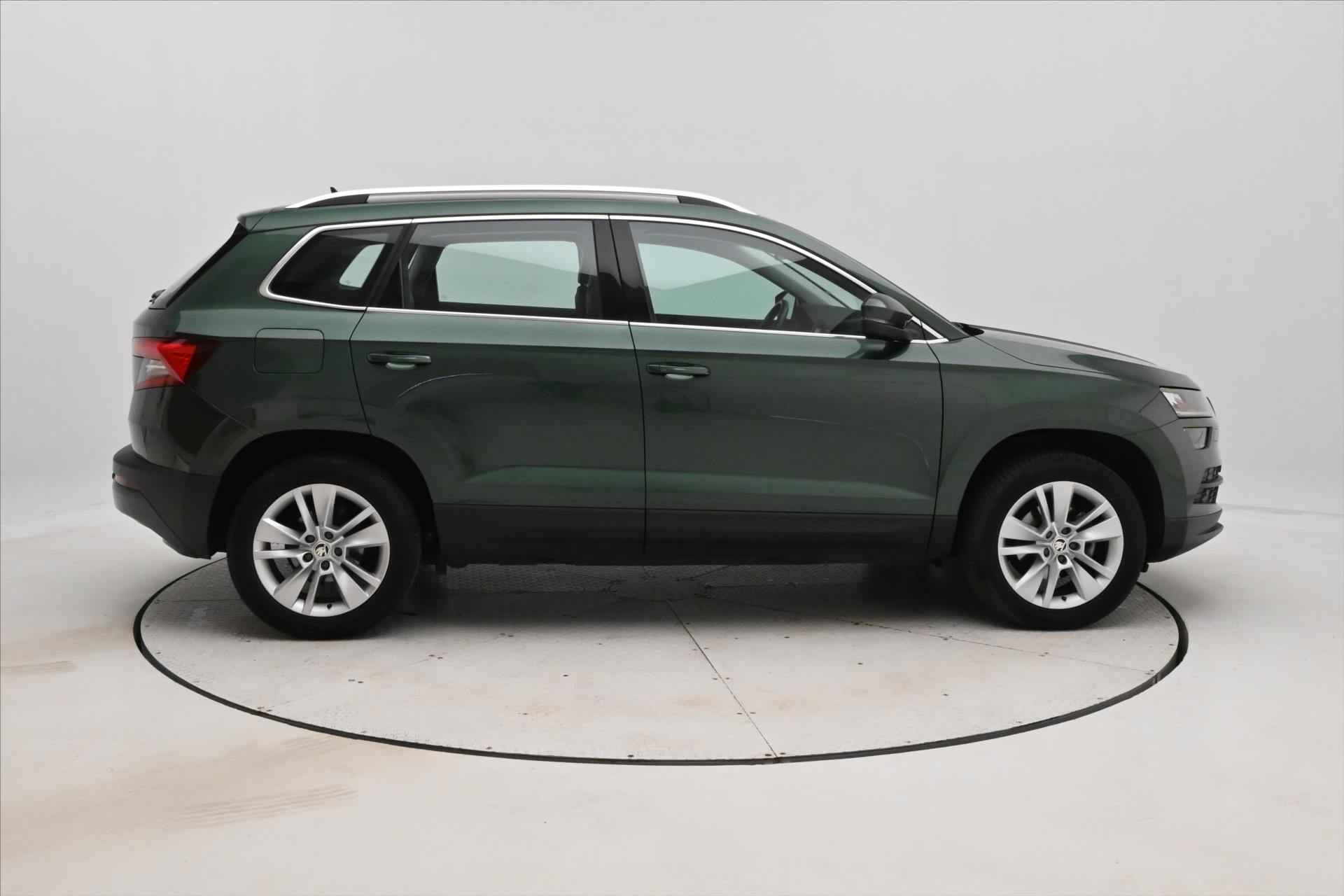 Hlavní fotografie vozu Škoda Karoq 1,5 TSI 110 kW STYLE Tažné Záruka až 5 let (4)