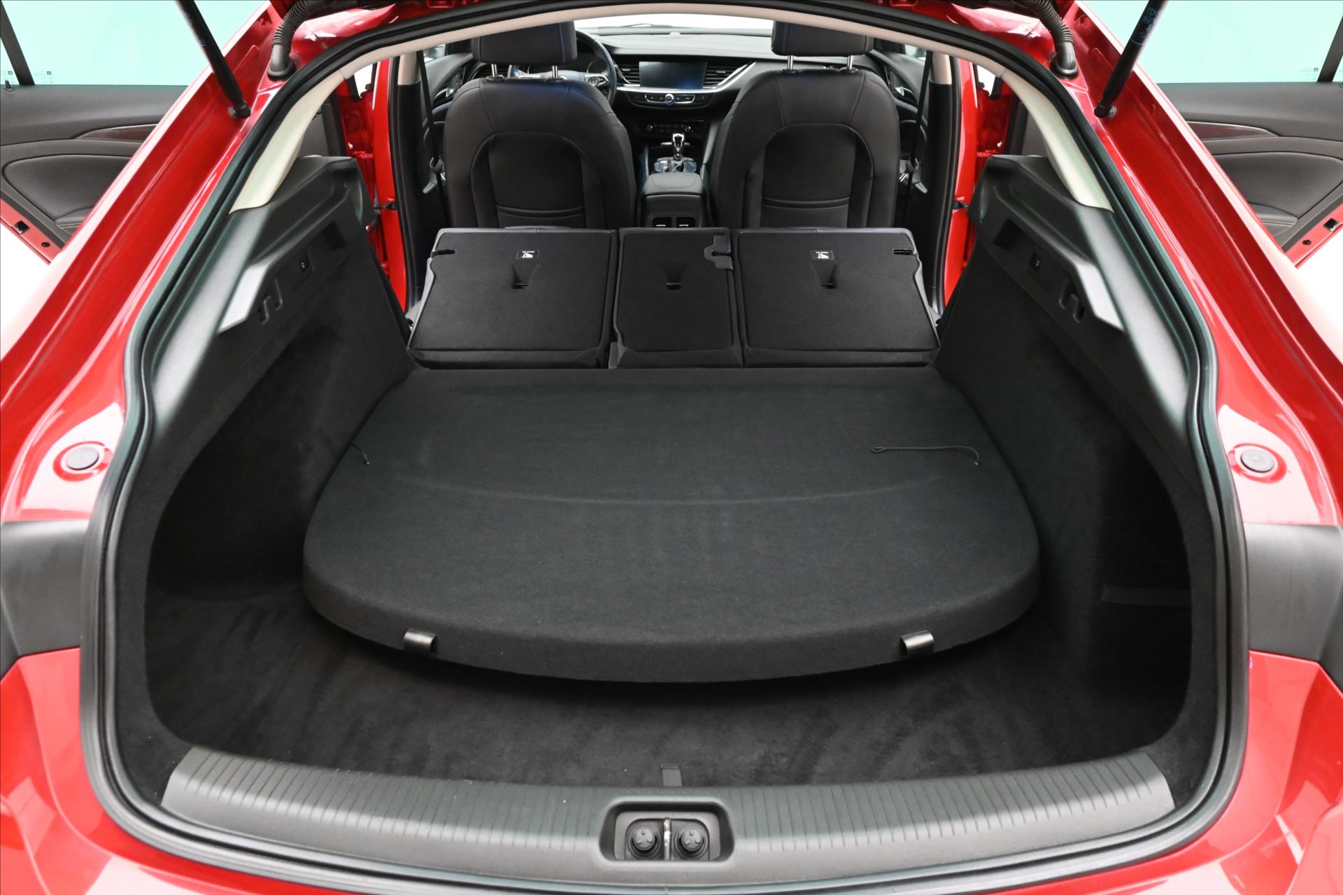 Main photo of the car Opel Insignia 1,5 CDTI 90kW AT Záruka až 5 let (11)