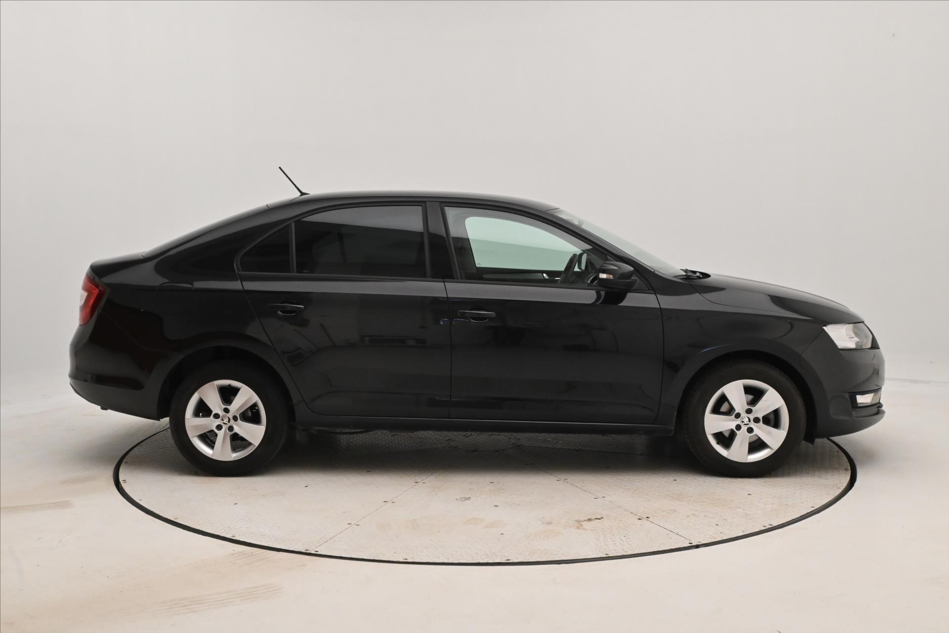 Hlavní fotografie vozu Škoda Rapid 1,0 TSI 70kW Ambition Plus Záruka až 5 let (4)