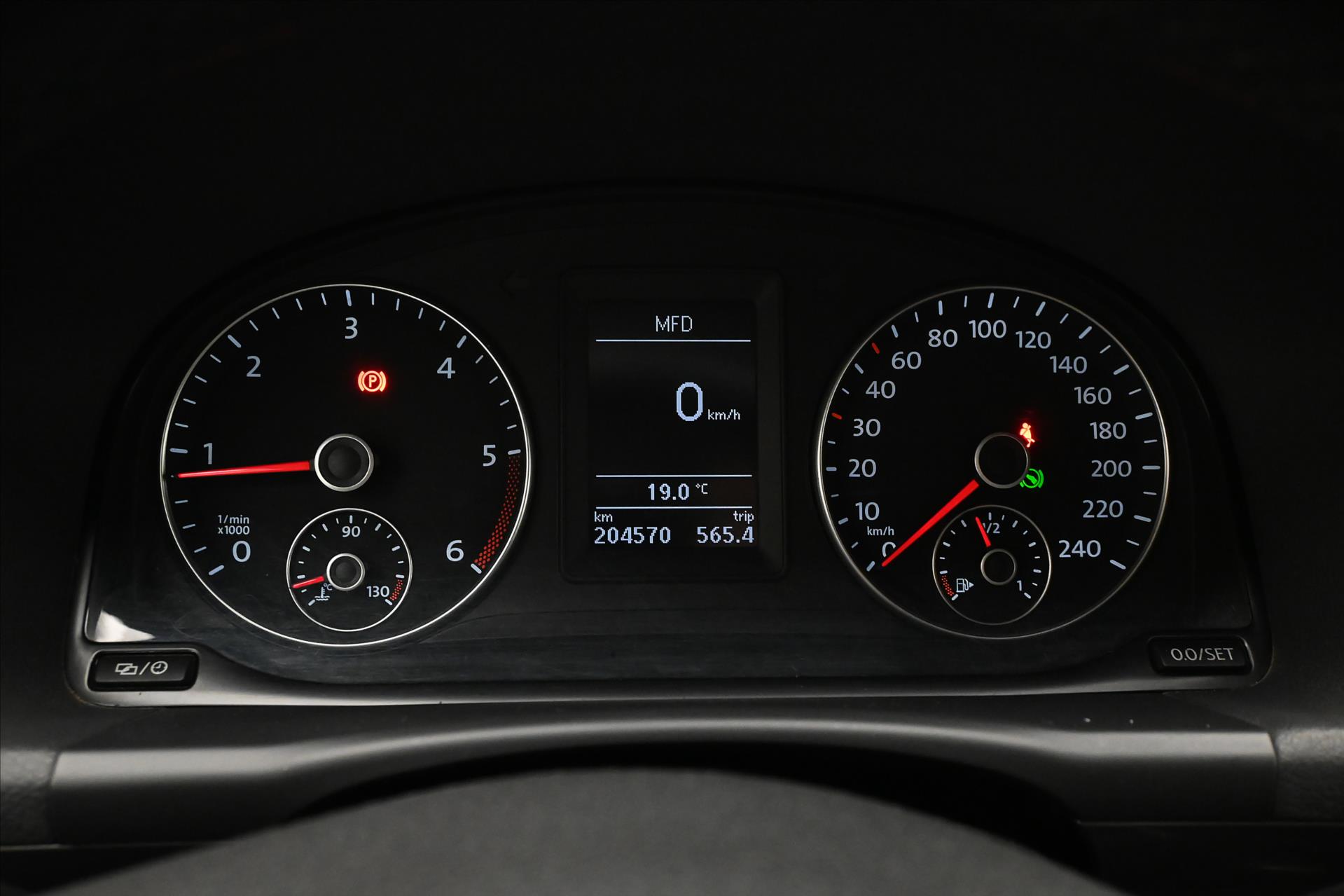 Hlavní fotografie vozu Volkswagen Touran 2,0 TDI 103 kW DSG Comfortline Záruka (16)