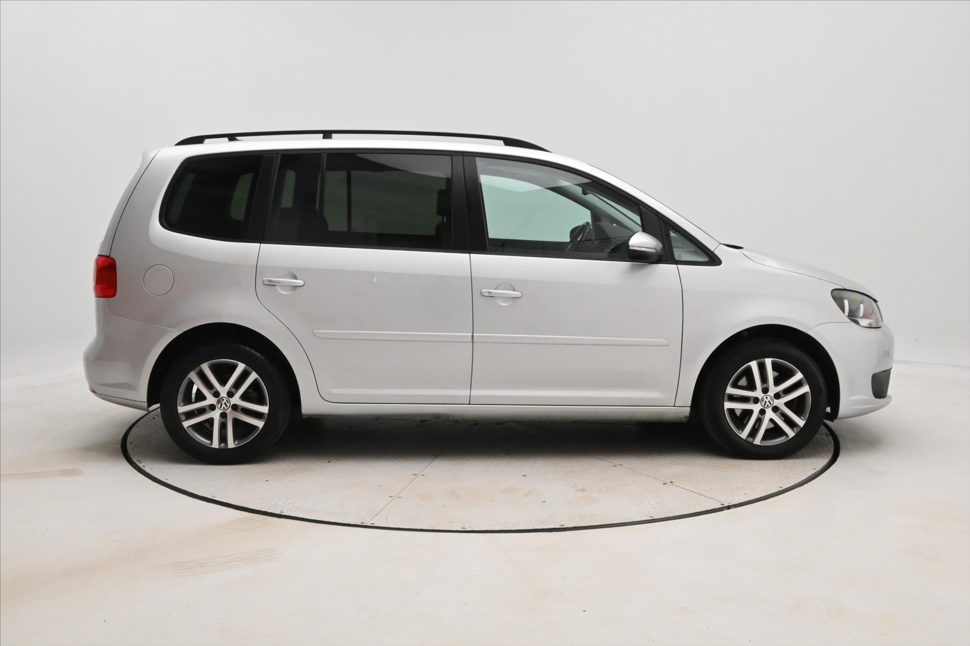 Hlavní fotografie vozu Volkswagen Touran 2,0 TDI 103 kW DSG Comfortline Záruka (4)