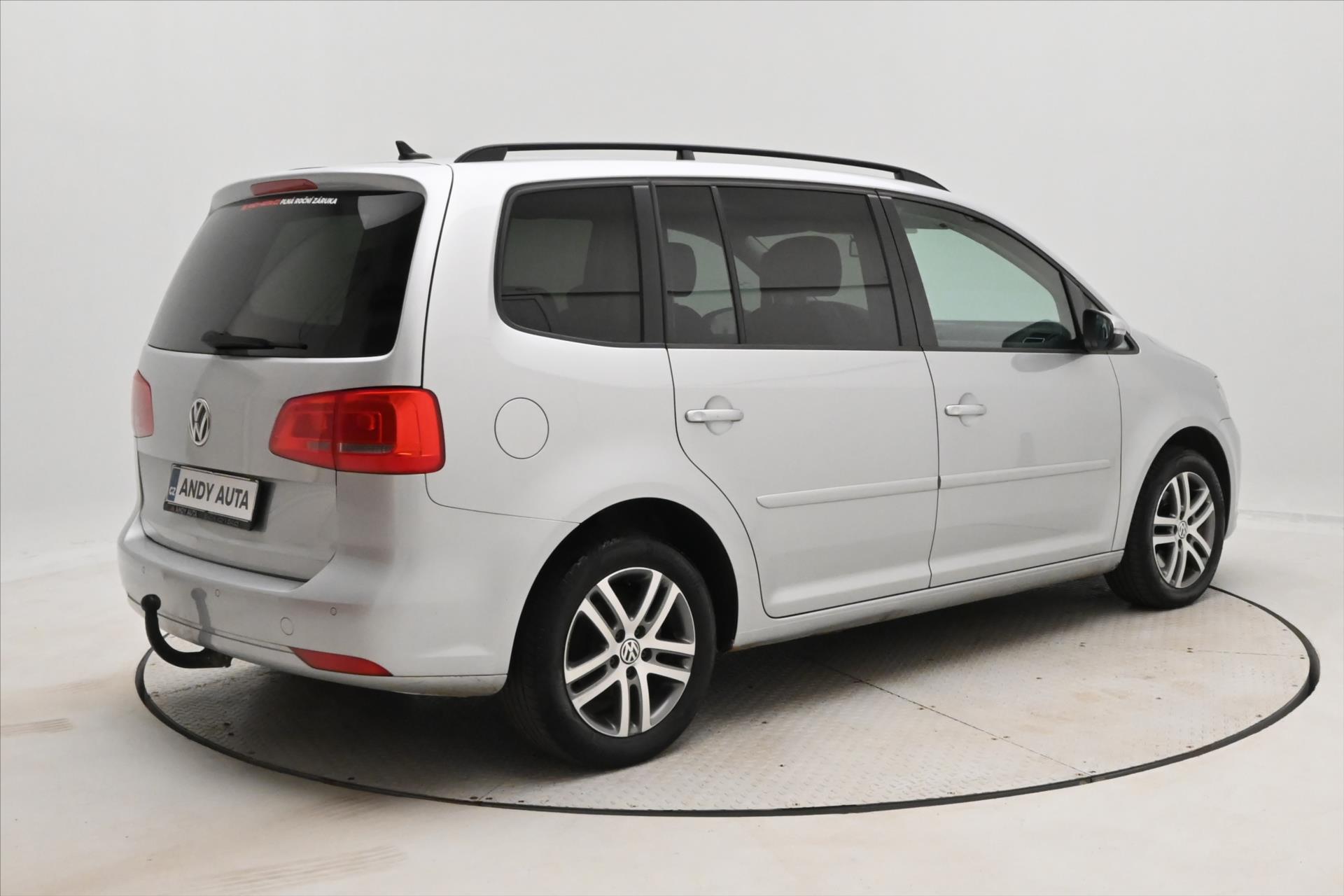 Hlavní fotografie vozu Volkswagen Touran 2,0 TDI 103 kW DSG Comfortline Záruka (5)