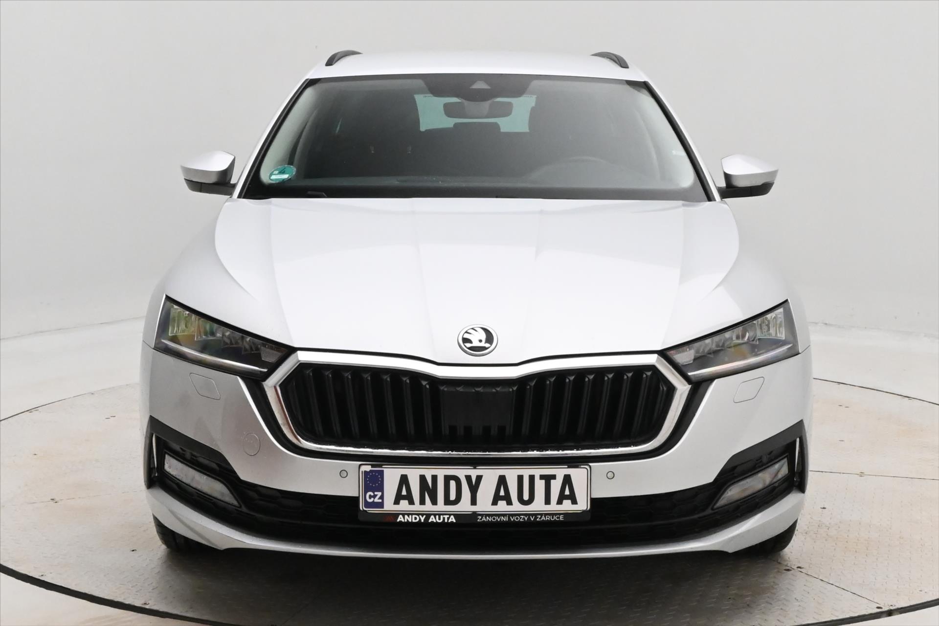 Hlavní fotografie vozu Škoda Octavia 2,0 TDI 110 kW DSG Clever Záruka až 5 let (2)