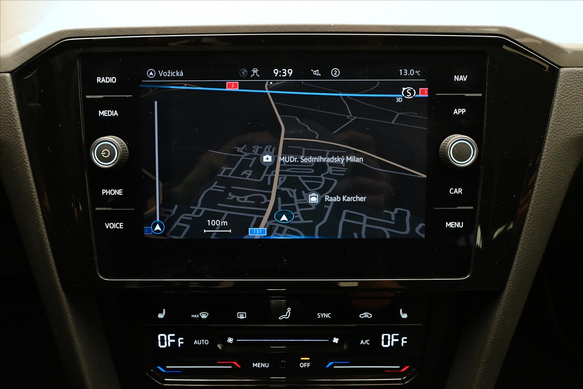 Main photo of the car Volkswagen Passat 2.0 TDI 110 kW DSG Business Warranty up to 5 years (20)