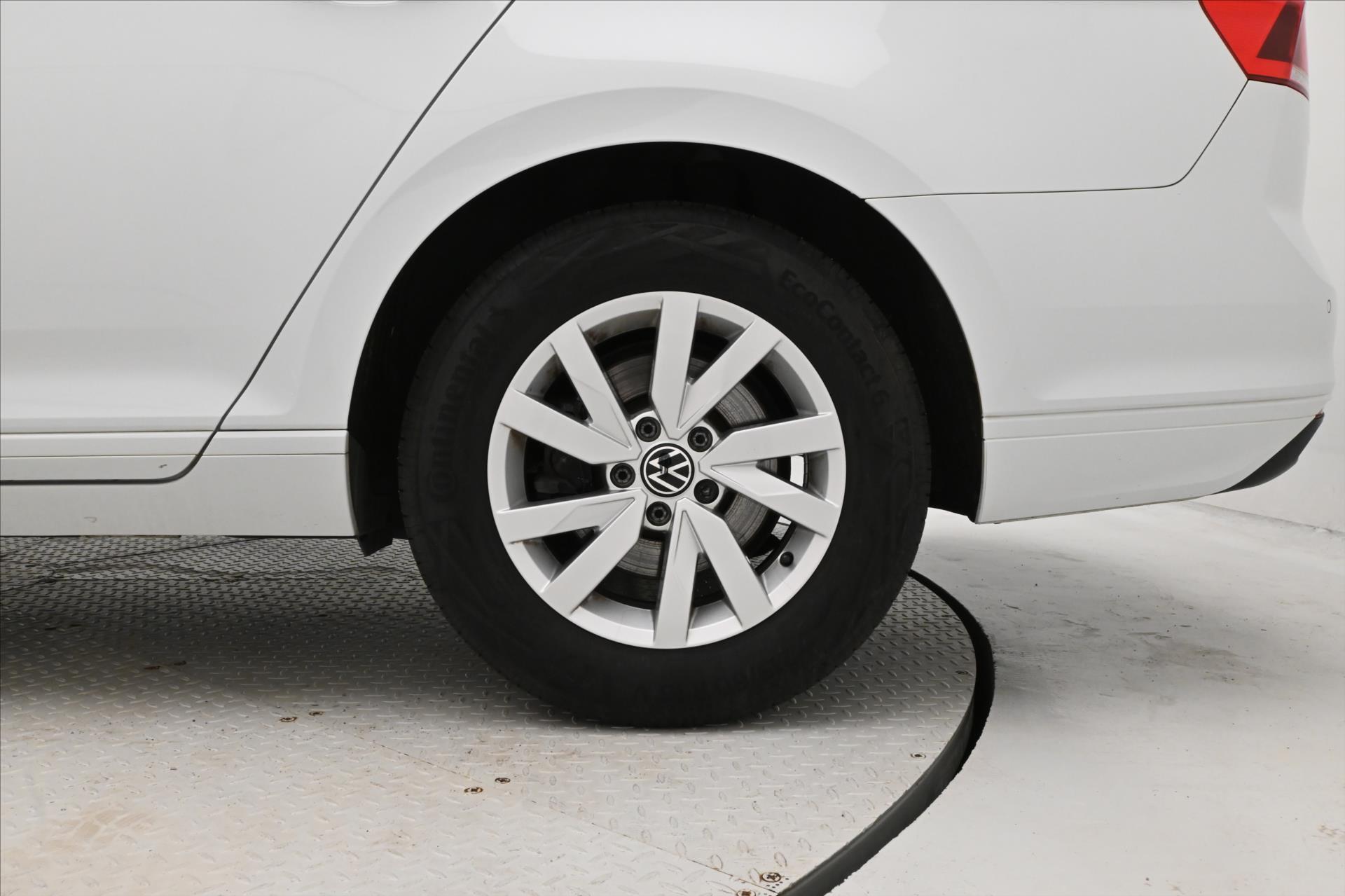 Main photo of the car Volkswagen Passat 2.0 TDI 110 kW DSG Business Warranty up to 5 years (32)