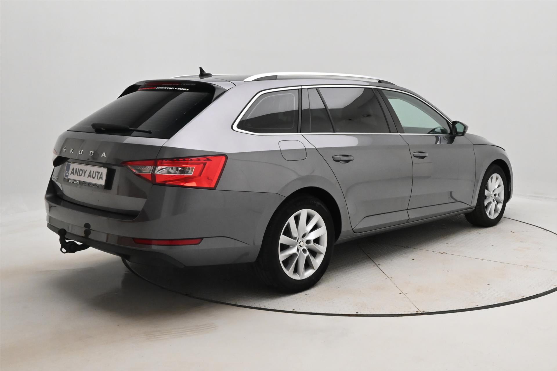 Hlavní fotografie vozu Škoda Superb 2,0 TDI 110 kW DSG Style Záruka až 5 let (5)
