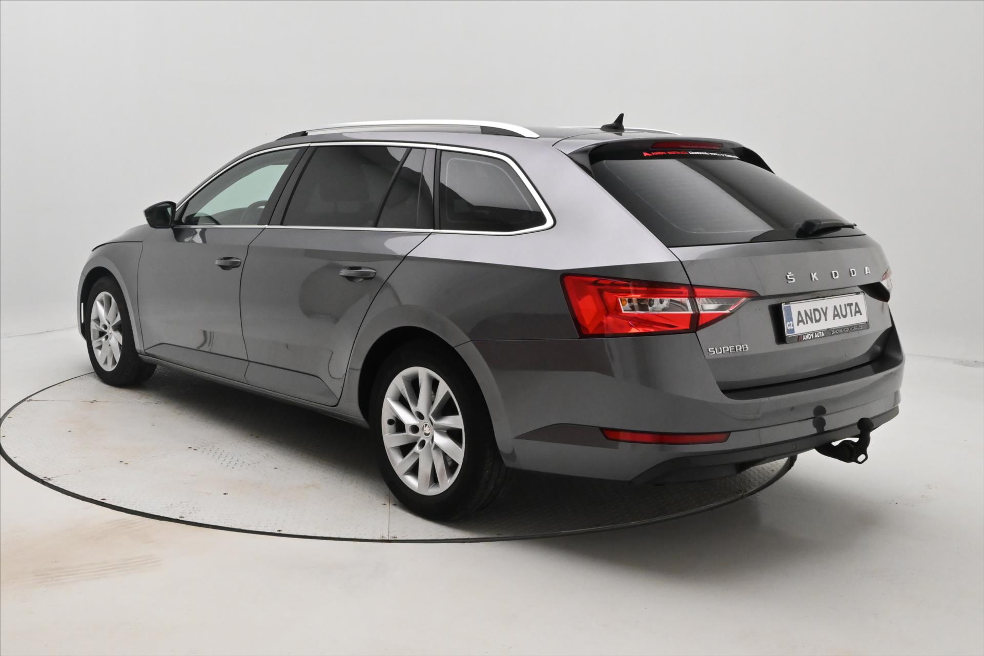 Hlavní fotografie vozu Škoda Superb 2,0 TDI 110 kW DSG Style Záruka až 5 let (7)