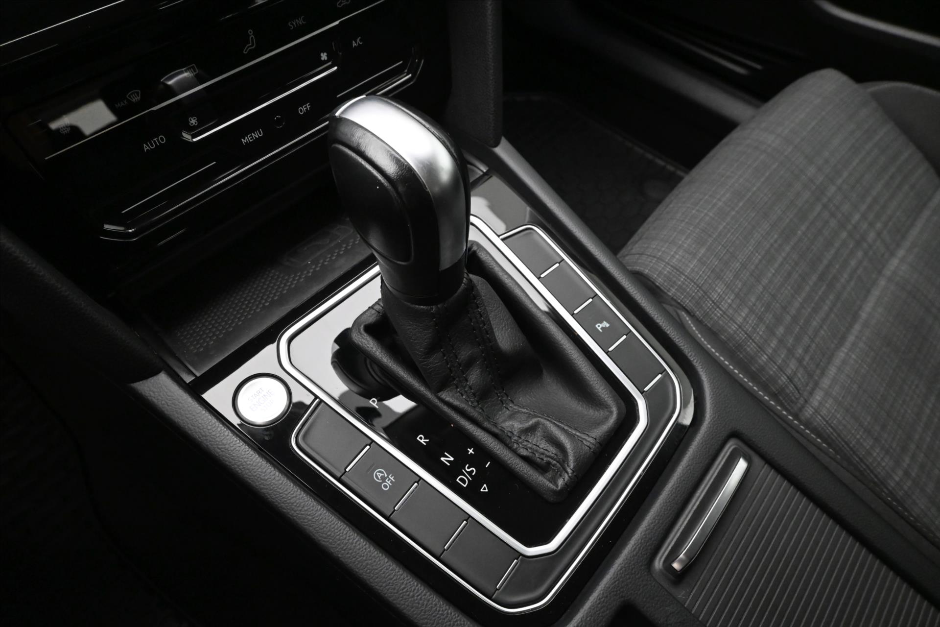 Hlavní fotografie vozu Volkswagen Passat 2,0 TDI 110 kW DSG Business Záruka až 5 let (23)