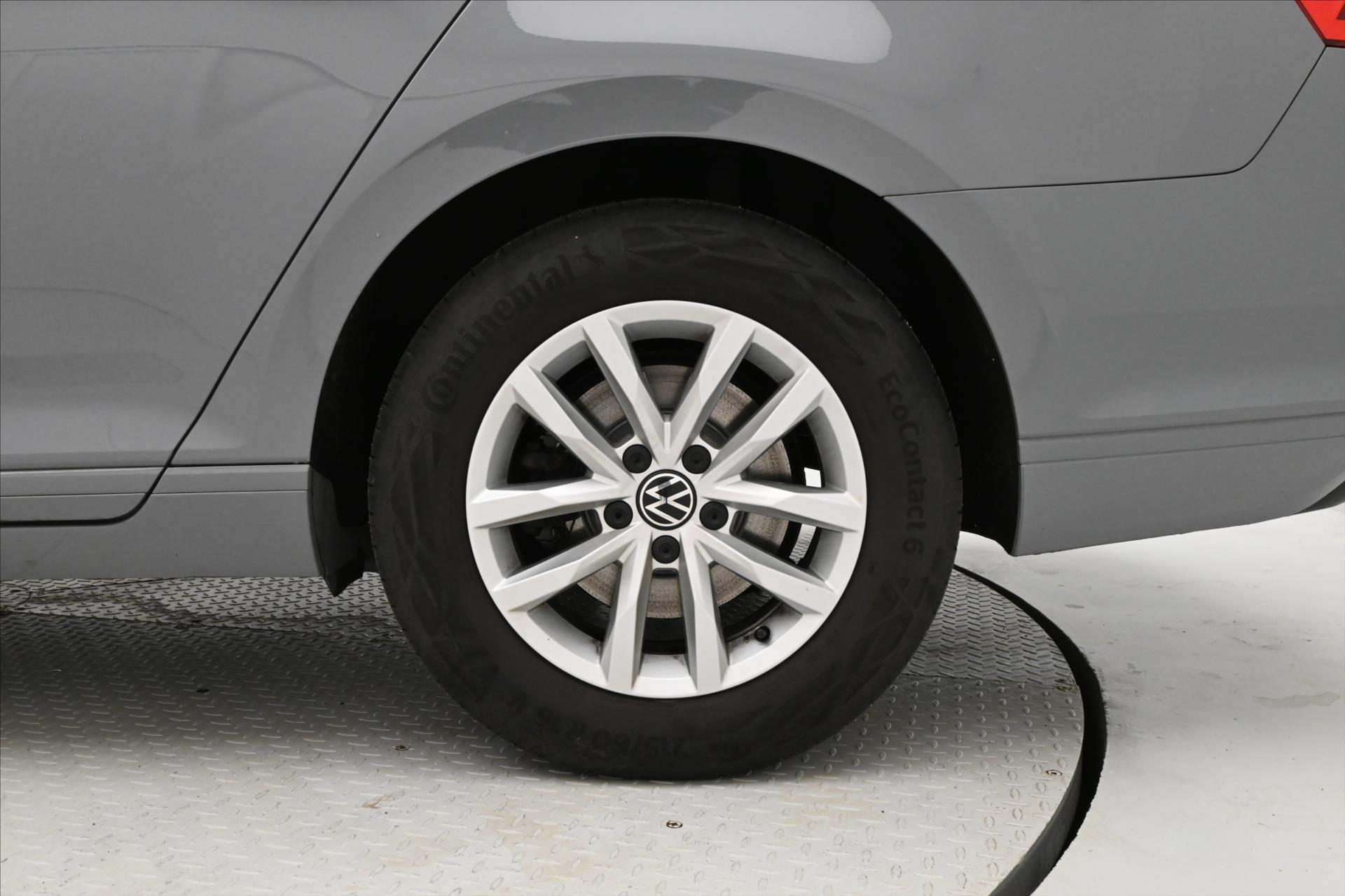 Hlavní fotografie vozu Volkswagen Passat 2,0 TDI 110 kW DSG Business Záruka až 5 let (32)