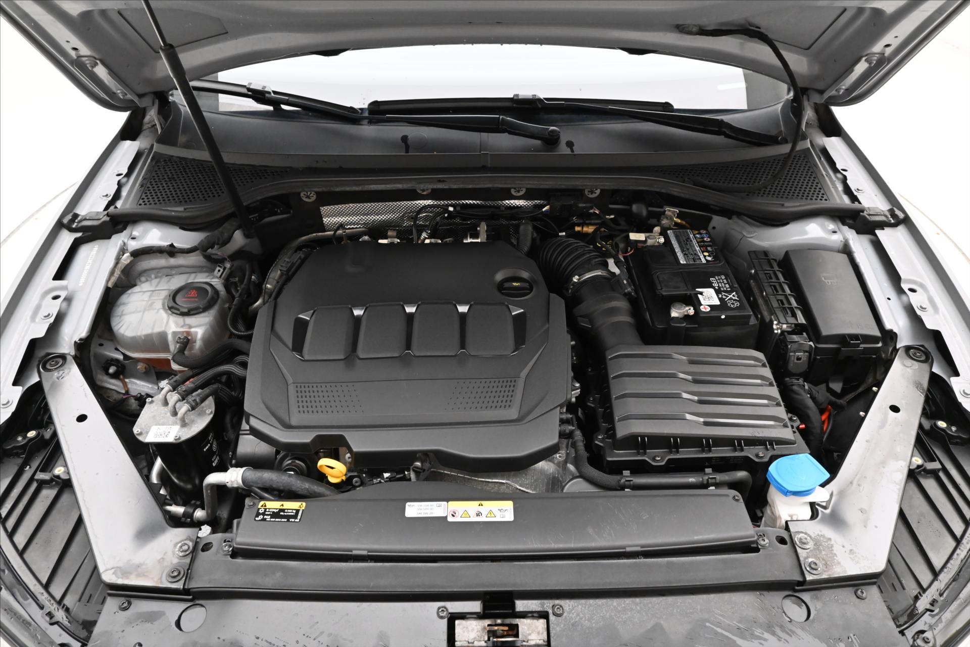Hlavní fotografie vozu Volkswagen Passat 2,0 TDI 110 kW DSG Business Záruka až 5 let (9)