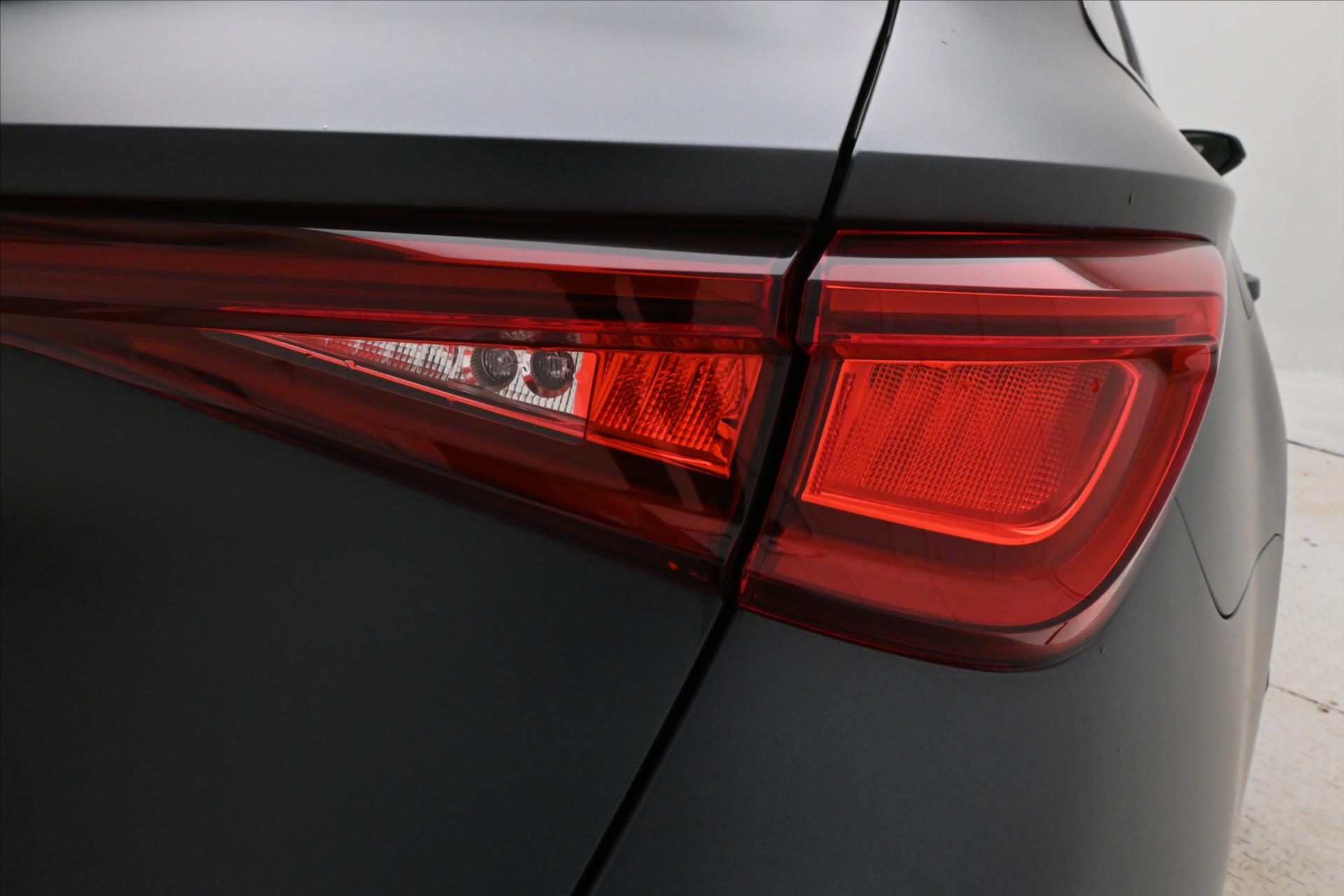 Hlavní fotografie vozu Cupra Leon 2,0 TSI ST 180kW DSG Záruka až 5 let (31)